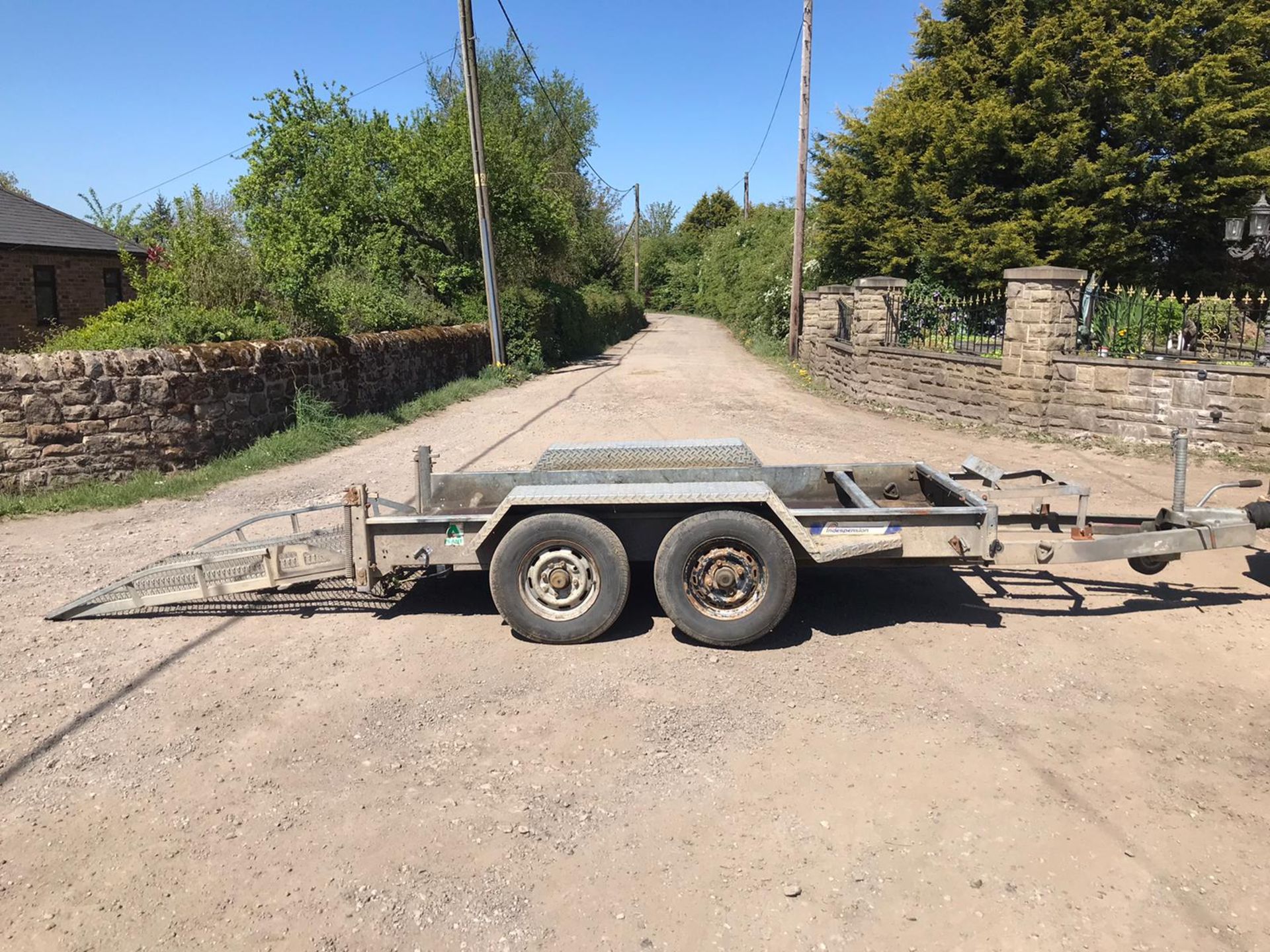 INDESPENSION TWIN AXLE TOWABLE PLANT TRAILER 2700 KG 9FT X 4FT plus vat - Image 3 of 3