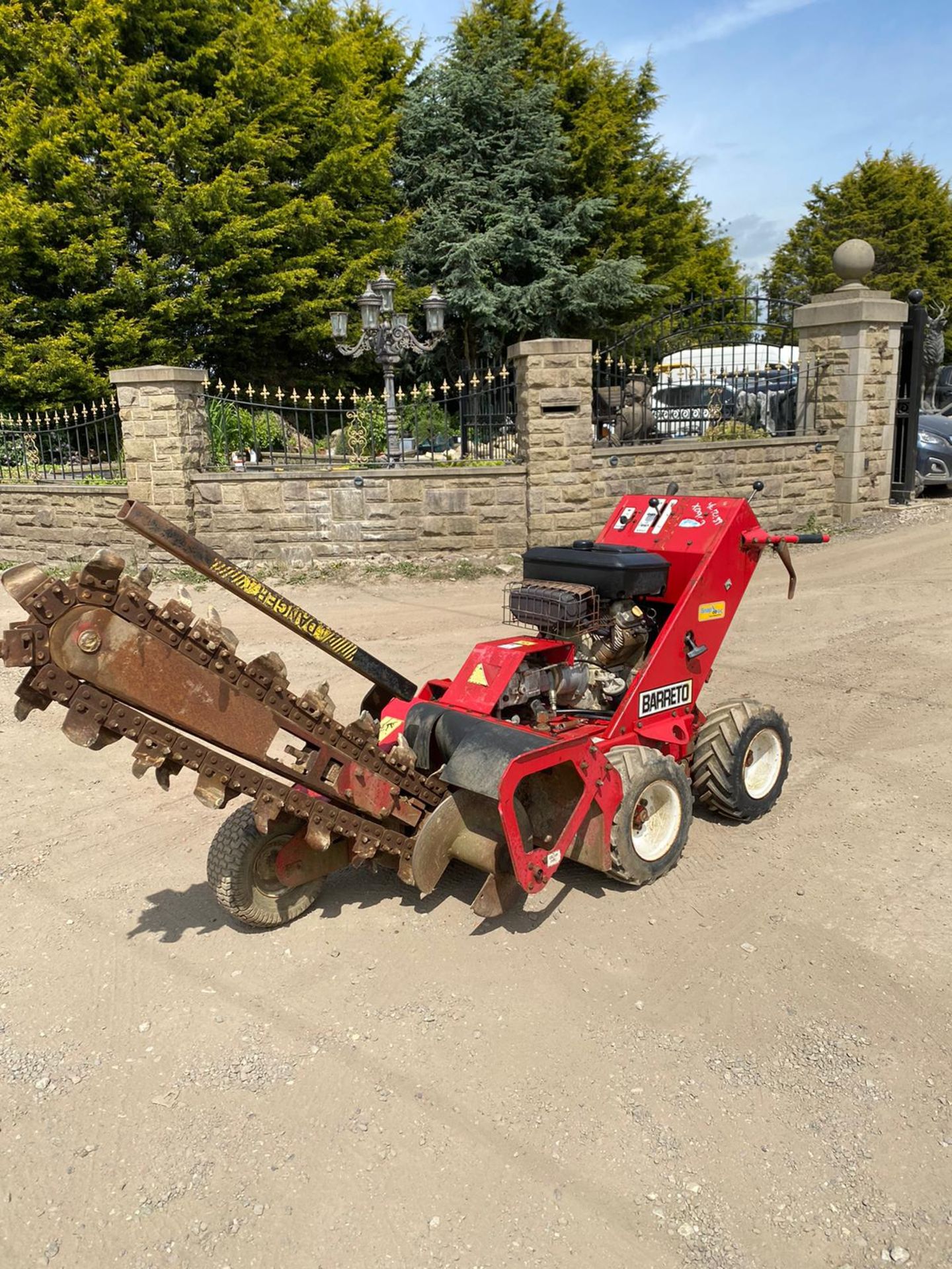 BARRETO 1624-D 4 WHEEL DRIVE TRENCHER *PLUS VAT* - Image 3 of 5