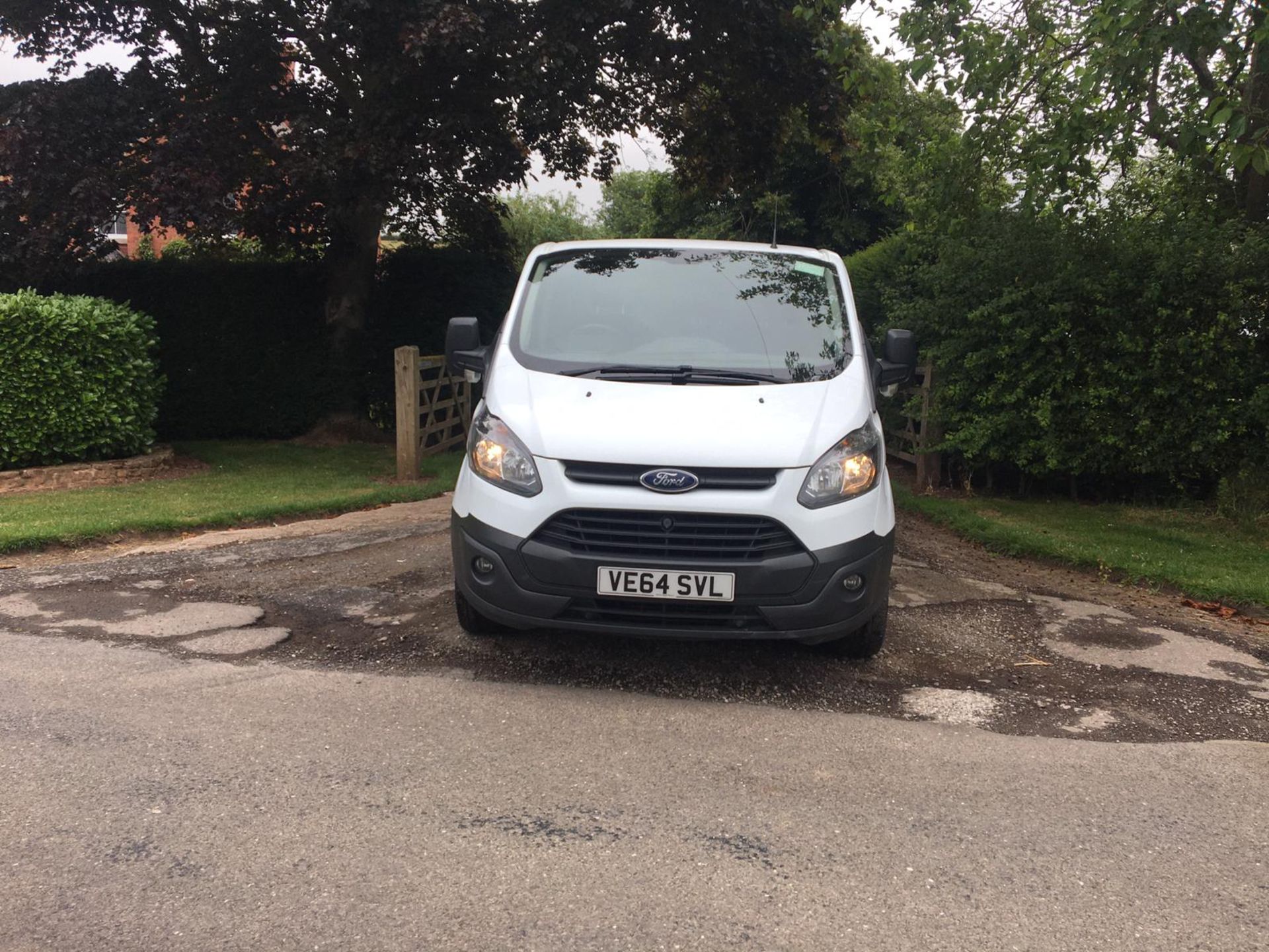 2014/64 REG FORD TRANSIT CUSTOM 270 2.2 DIESEL WHITE PANEL VAN, SHOWING 0 FORMER KEEPERS *PLUS VAT* - Image 2 of 11