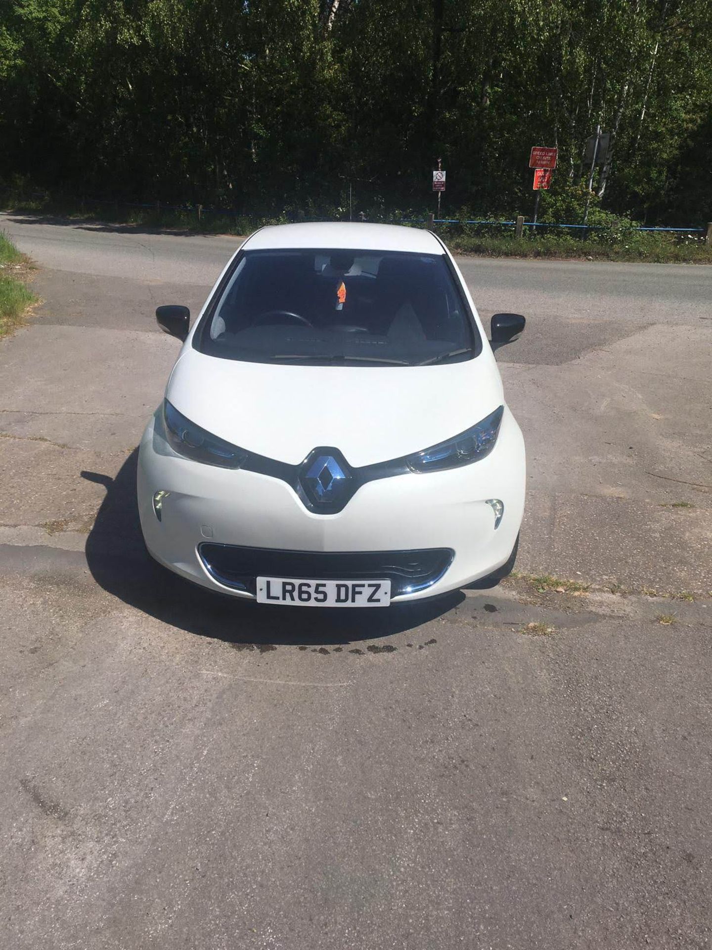 2015/65 REG RENAULT ZOE DYNAMIQUE NAV AUTO ELECTRIC WHITE 5DR HATCHBACK, SHOWING 1 FORMER KEEPER - Image 2 of 24