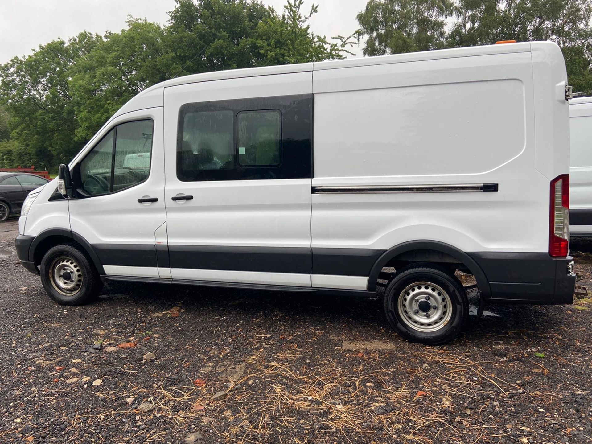 2016/16 REG FORD TRANSIT 350 ECONETIC TECH 2.2 DIESEL 7 SEATER PANEL VAN, SHOWING 0 FORMER KEEPERS - Image 3 of 11