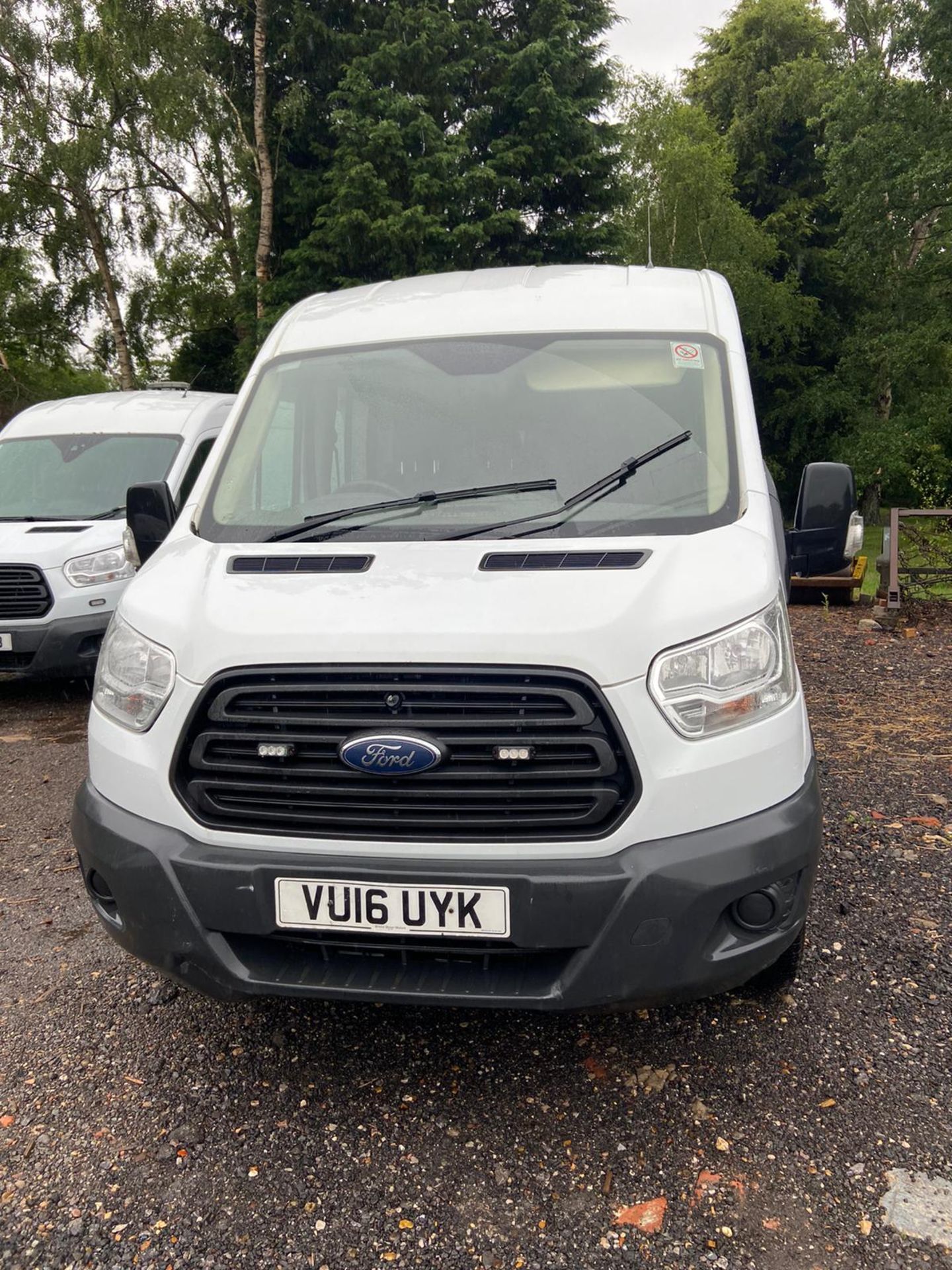 2016/16 REG FORD TRANSIT 350 ECONETIC TECH 2.2 DIESEL 7 SEATER PANEL VAN, SHOWING 0 FORMER KEEPERS - Image 2 of 11