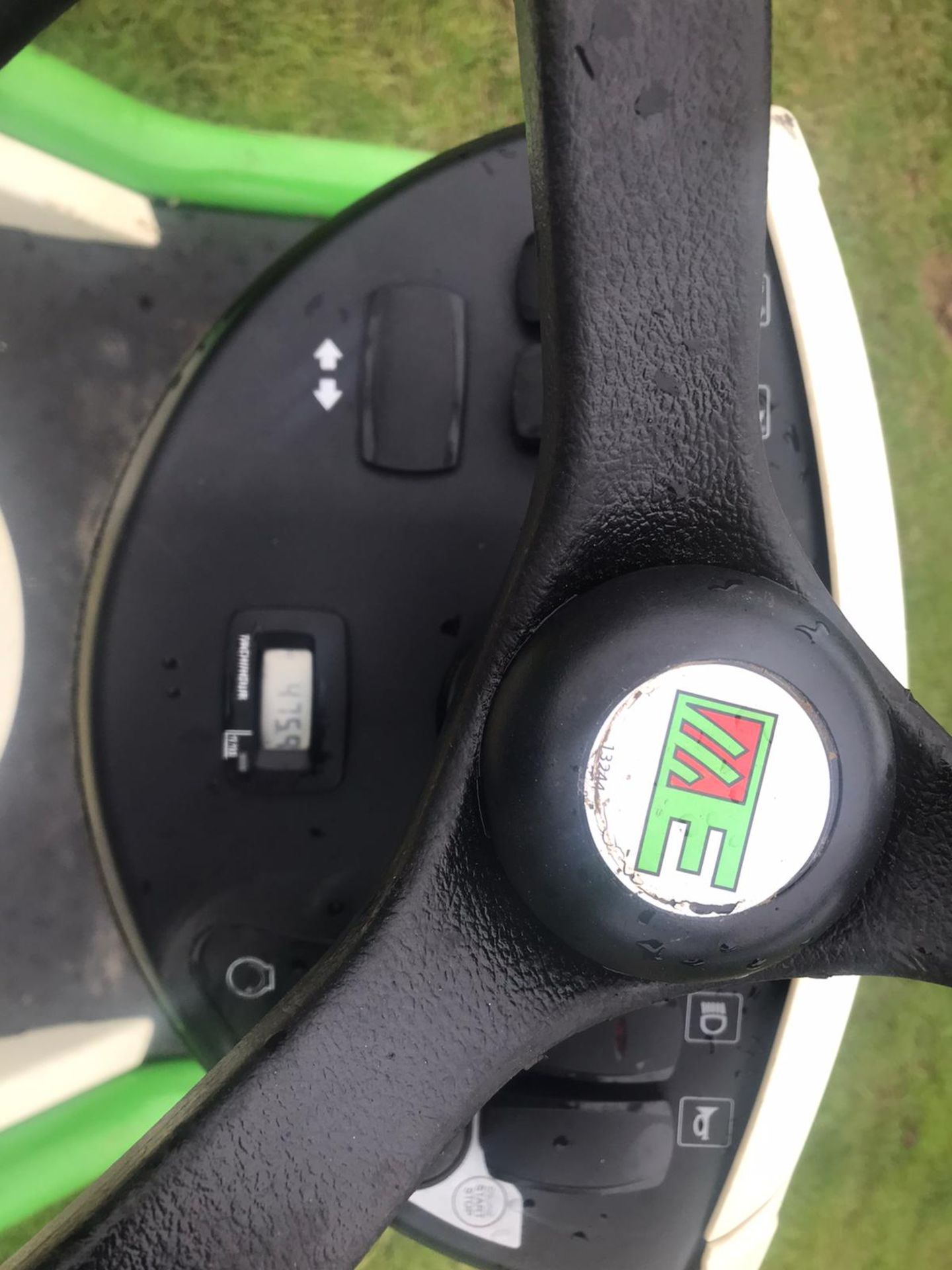 2017 ETESIA HYDRO 80 RIDE ON LAWN MOWER WITH REAR COLLECTOR, 475 HOURS, RUNS, DRIVES & CUTS *NO VAT* - Image 6 of 6