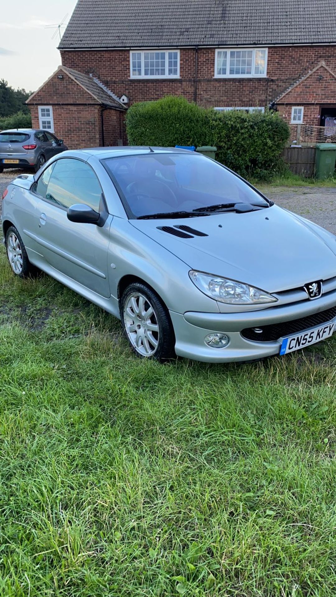 2006/55 REG PEUGEOT 206 2.0 PETROL SILVER CONVERTIBLE. SHOWING 2 FORMER KEEPERS *NO VAT* - Image 3 of 13