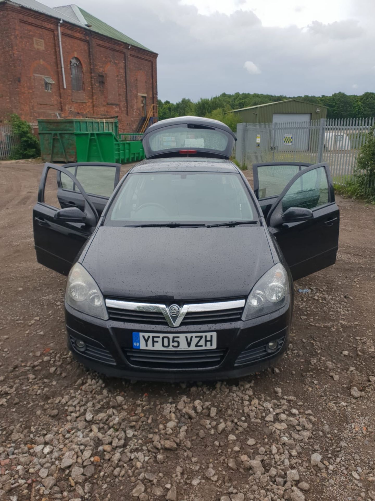 2005/05 REG VAUXHALL ASTRA SXI TWINPORT 1.6 PETROL BLACK 5 DOOR HATCHBACK *NO VAT* - Image 3 of 12