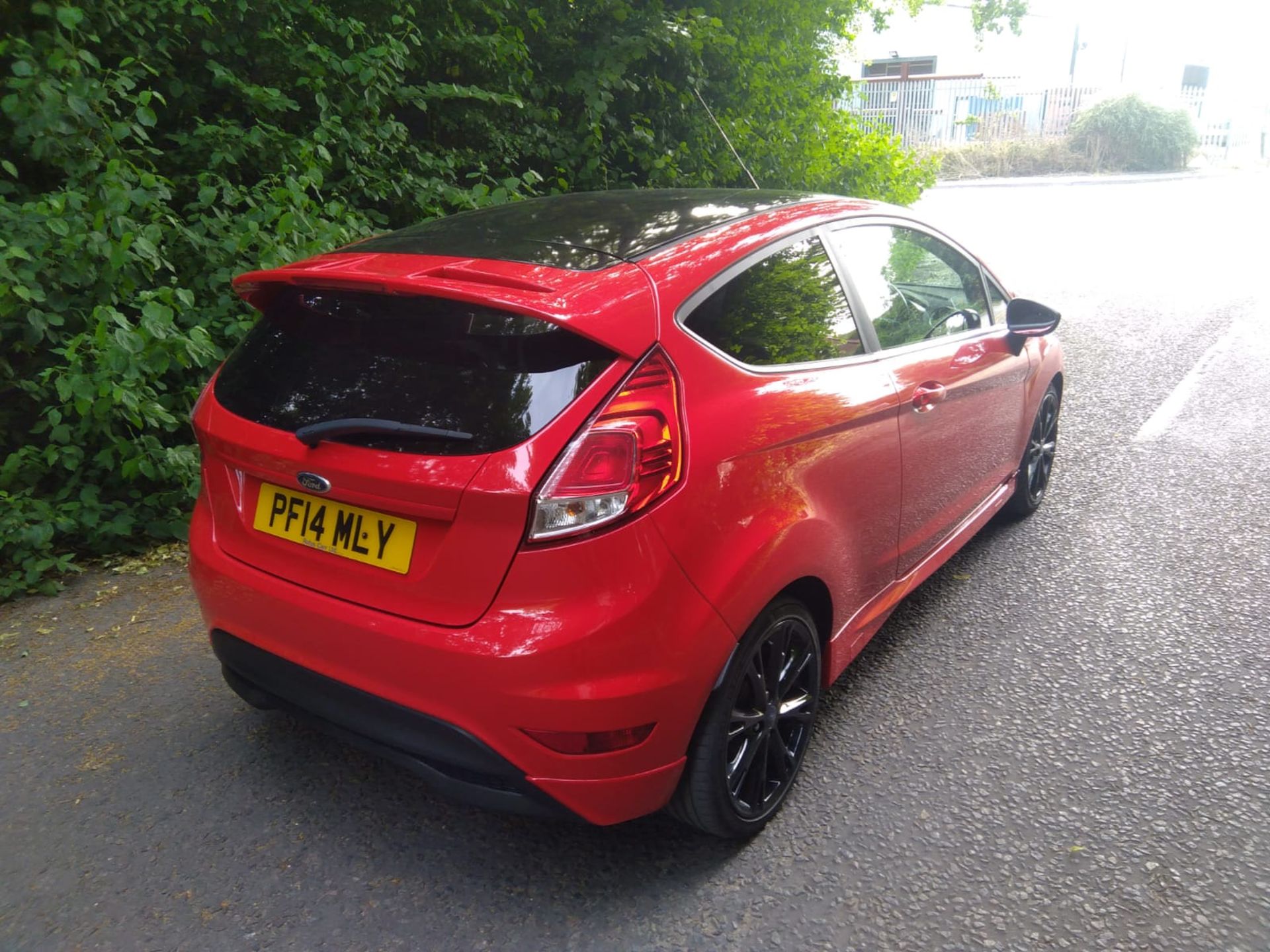 2014/14 REG FORD FIESTA ZETEC S 998CC PETROL RED 3DR HATCHBACK 125HP, SHOWING 1 FORMER KEEPER - Image 4 of 7