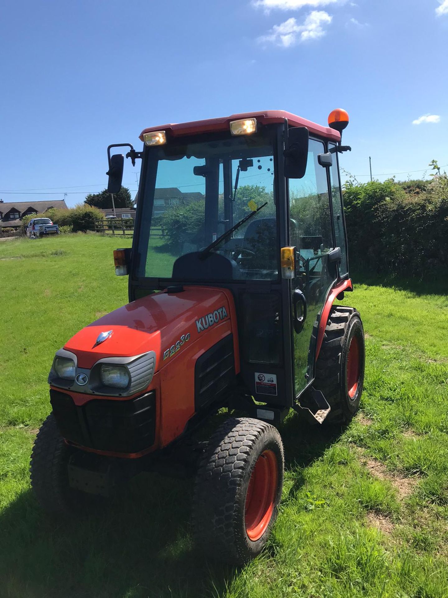 KUBOTA B2230 COMPACT TRACTOR, 22 HP, RUNS AND DRIVES *PLUS VAT* - Image 2 of 4