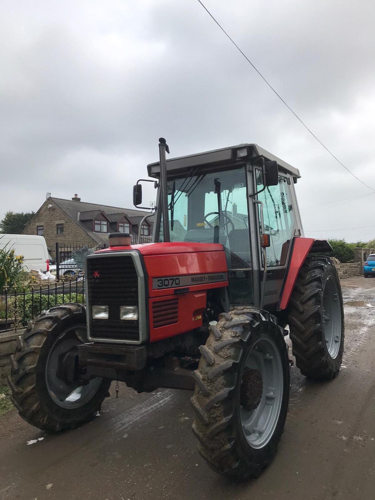 MASSEY FERGUSON 3070 TRACTOR, RUNS AND DRIVES WELL, CLEAN MACHINE, V5 INCLUDED *PLUS VAT* - Image 2 of 4