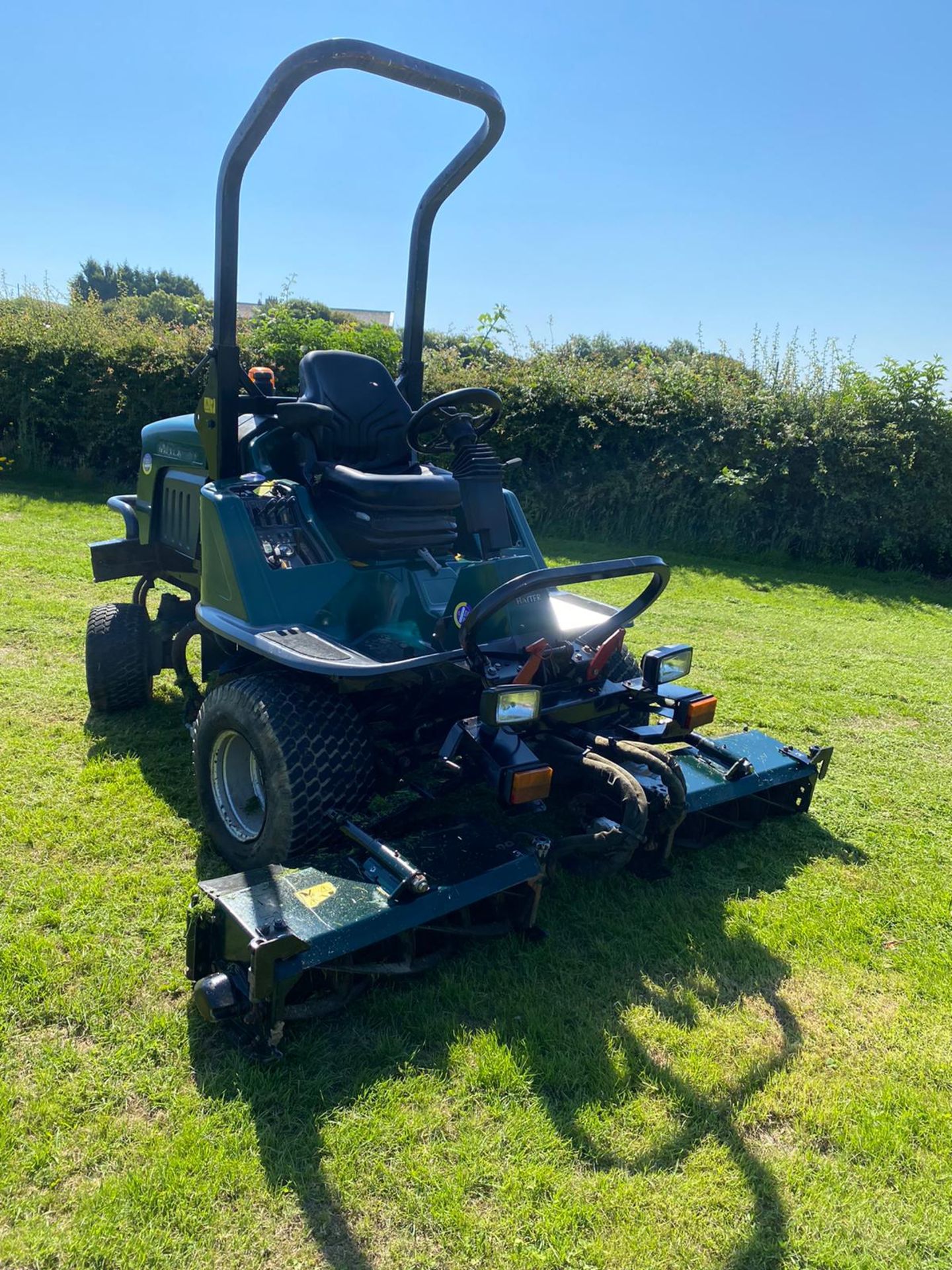 2009/09 REG HAYTER LT 324 RIDE ON LAWNMOWER, 4 WHEEL DRIVE, HYDRO-STATIC DRIVE *PLUS VAT*