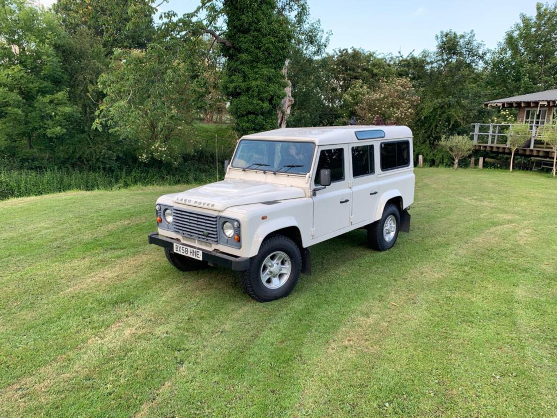 2008/58 REG LAND ROVER 110 LWB DEFENDER COUNTY STATION WAGON 2.4 DIESEL 120BHP OWNED BY BT OPENREACH - Image 5 of 29