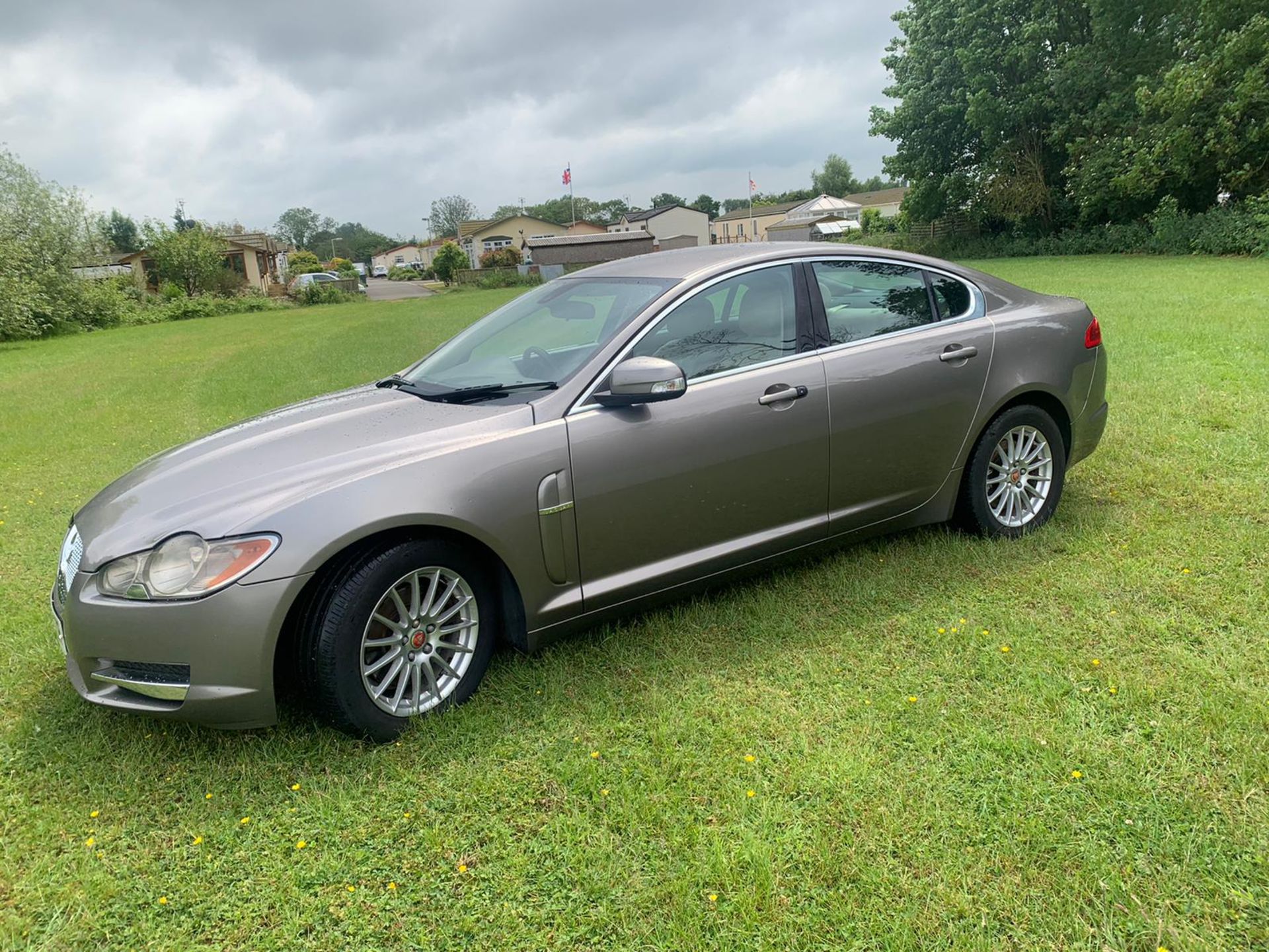 2008/58 REG JAGUAR XF V6 LUXURY 2.7 DIESEL AUTOMATIC GREY 4 DOOR SALOON *NO VAT* - Image 3 of 12