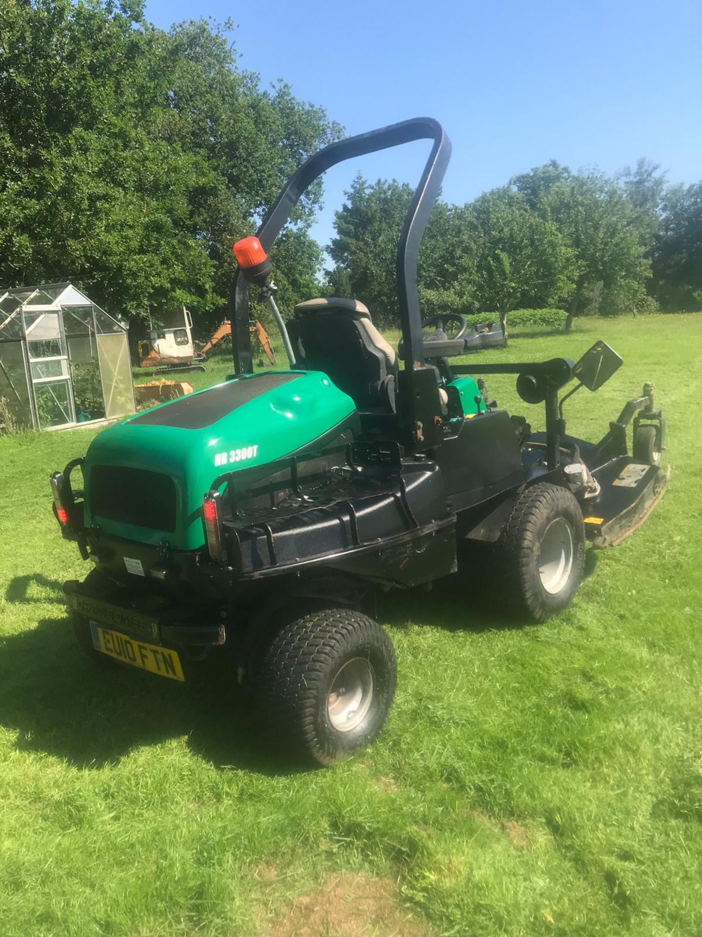 2010/10 REG RANSOMES HR 3300T OUTFRONT MOWER, RUNS, DRIVES AND CUTS *PLUS VAT* - Image 4 of 4