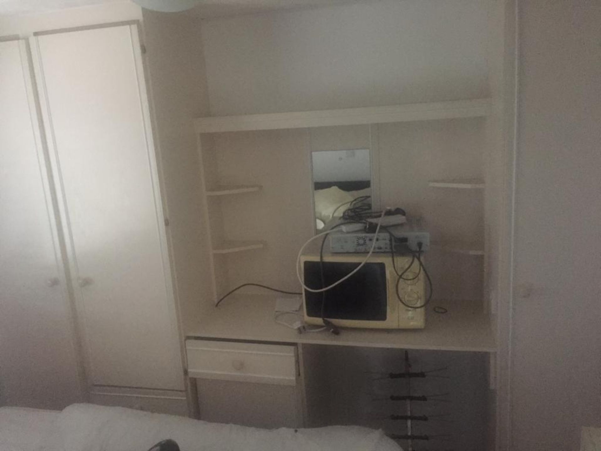 30 x 12 TWO BED STATIC CARAVAN HAS BEEN REFRESHED INSIDE FROM STANDARD INSTALL *NO VAT* - Image 8 of 22