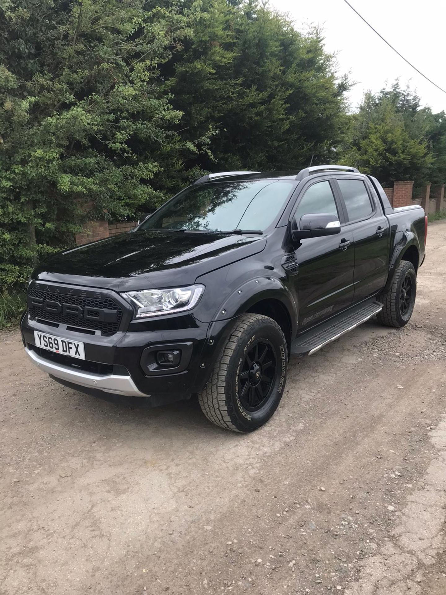 2019/69 REG FORD RANGER WILDTRAK ECOBLUE 4 2.0 DIESEL BLACK PICK-UP 210HP, SHOWING 0 FORMER KEEPERS - Image 2 of 9