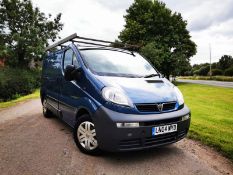 2004/04 REG VAUXHALL VIVARO DI 2700 WB 1.9 DIESEL BLUE PANEL VAN, SHOWING 3 FORMER KEEPERS *NO VAT*