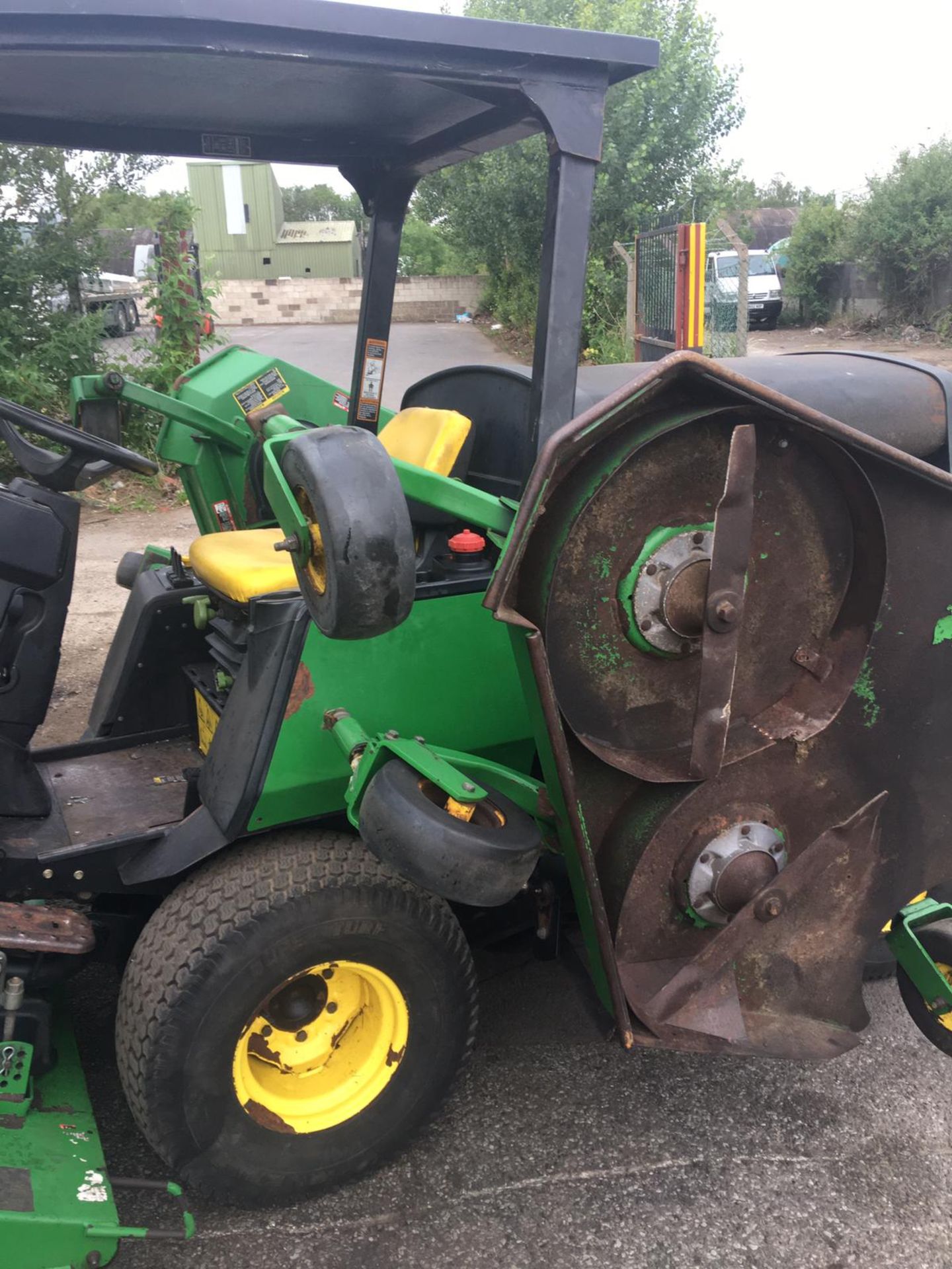 JOHN DEERE 1600 WIDE AREA TURBO BATWING RIDE ON LAWN MOWER, CRUISE CONTROL, RUNS & WORKS *NO VAT* - Image 11 of 24