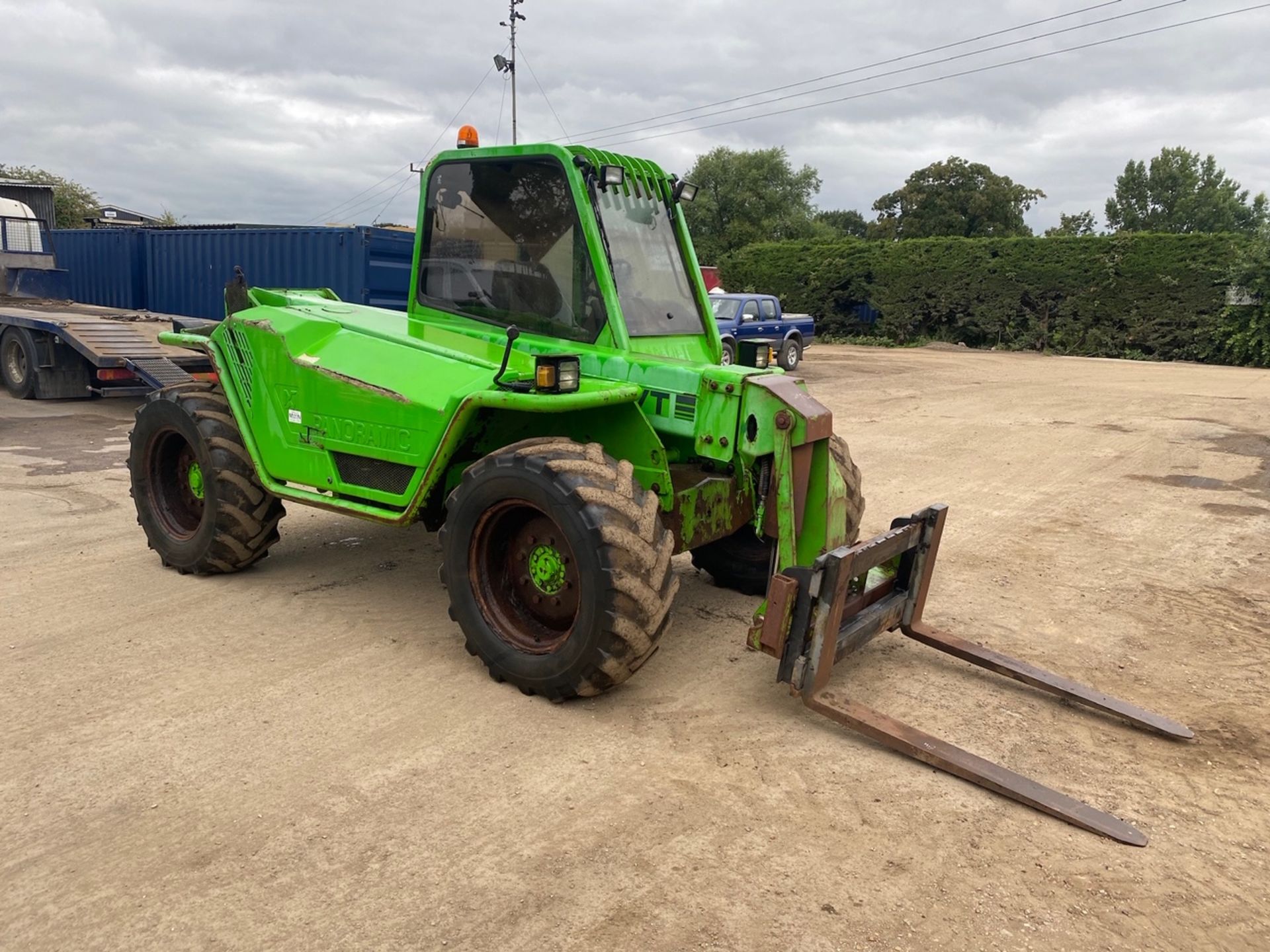 1996 MERLO P30.7 TELEHANDLER, STARTS, RUNS AND OPERATES. TRANSMISSION IS SLOW FOR SOME REASON - Image 2 of 5