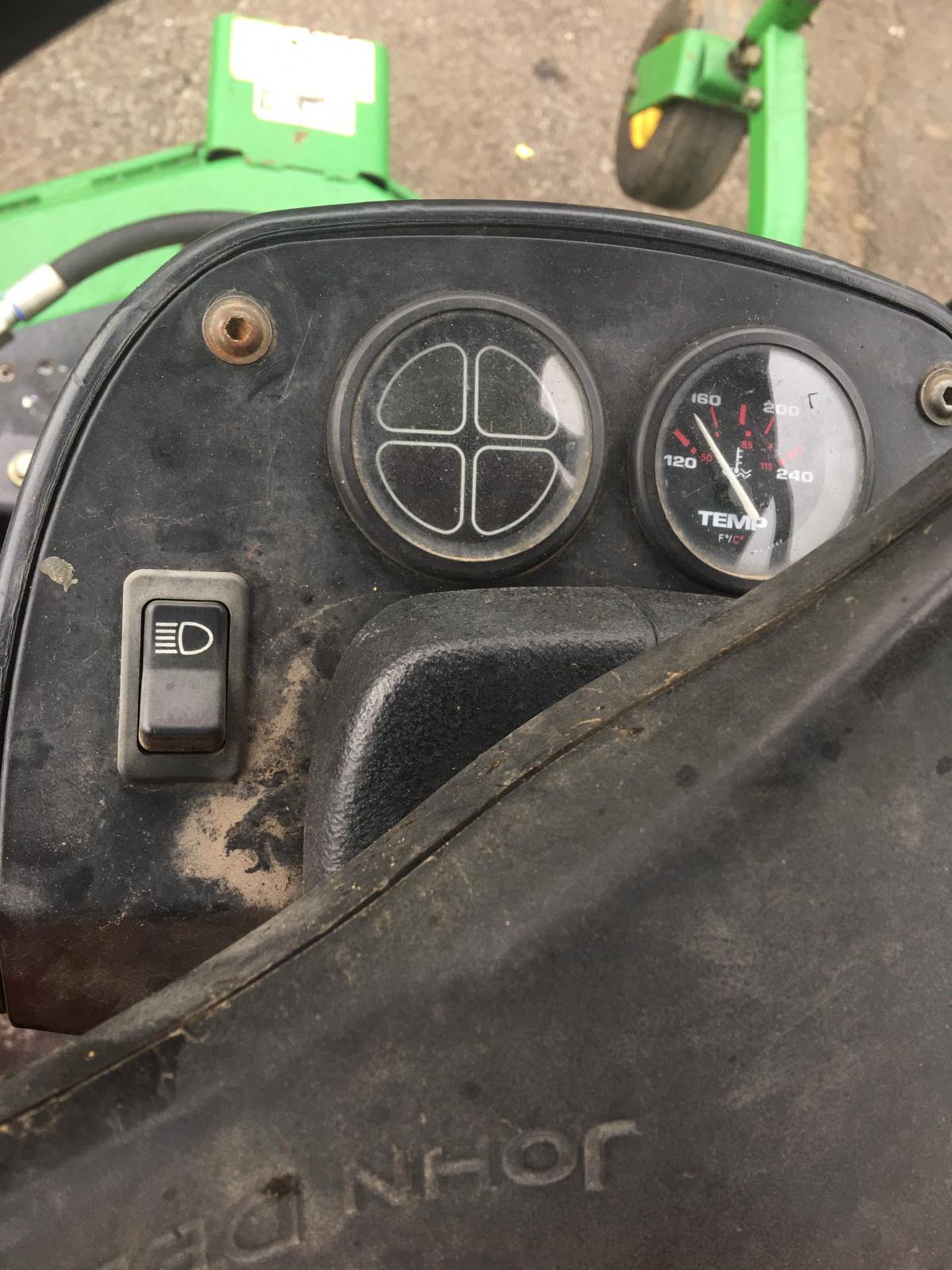 JOHN DEERE 1600 WIDE AREA TURBO BATWING RIDE ON LAWN MOWER, CRUISE CONTROL, RUNS & WORKS *NO VAT* - Image 13 of 24