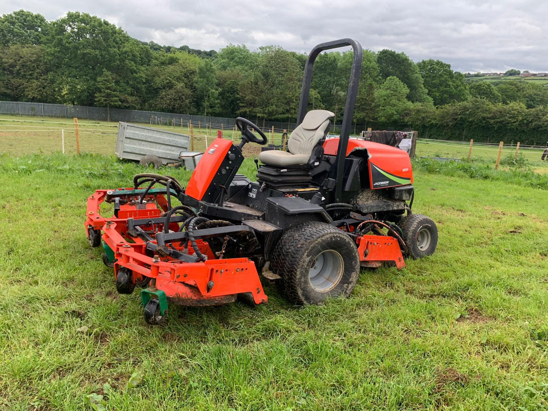 RANSOMES JACOBSEN AR250 KUBOTA 42HP TURBO DIESEL 5 GANG ROTARY WIDE AREA MOWER *PLUS VAT* - Image 6 of 11