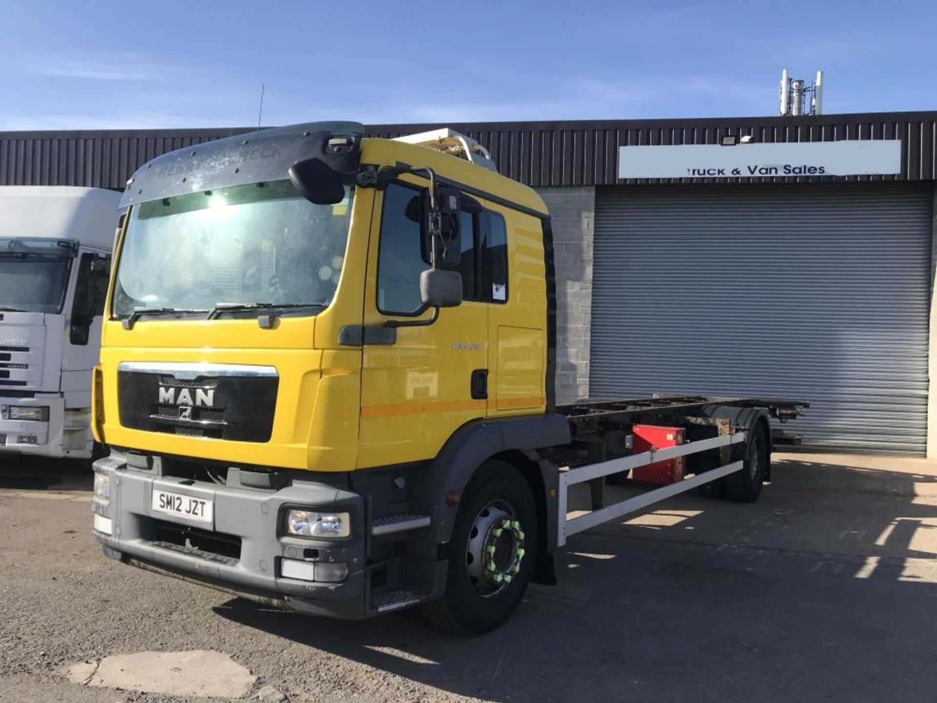 2012/12 REG MAN TG-M 18.250 4X2 LL L 6.9L DIESEL SLEEPER CAB AUTO GEARBOX GOOD CONDITION *PLUS VAT* - Image 2 of 15