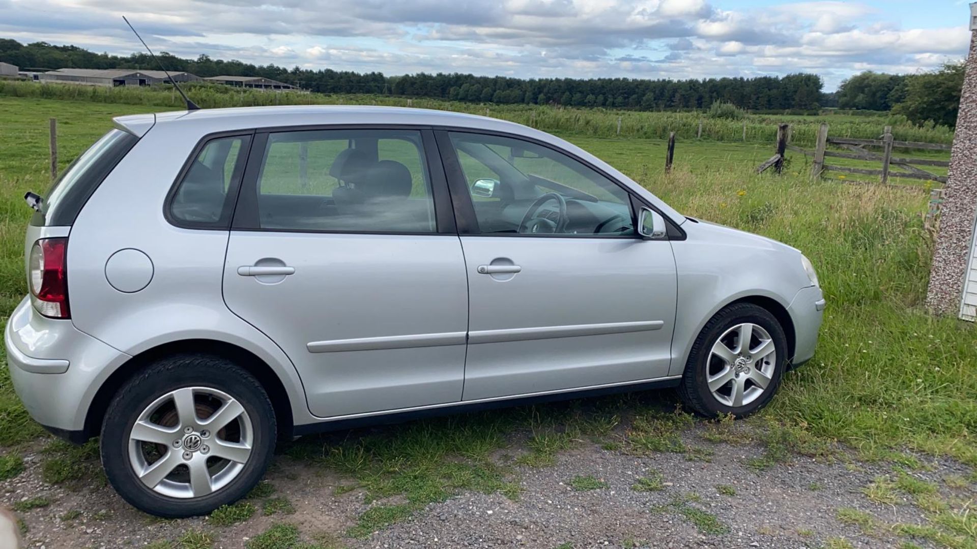 2008/08 REG VOLKSWAGEN POLO MATCH SILVER 1.2 PETROL 5 DOOR HATCHBACK, SHOWING 3 FORMER KEEPERS - Image 6 of 12