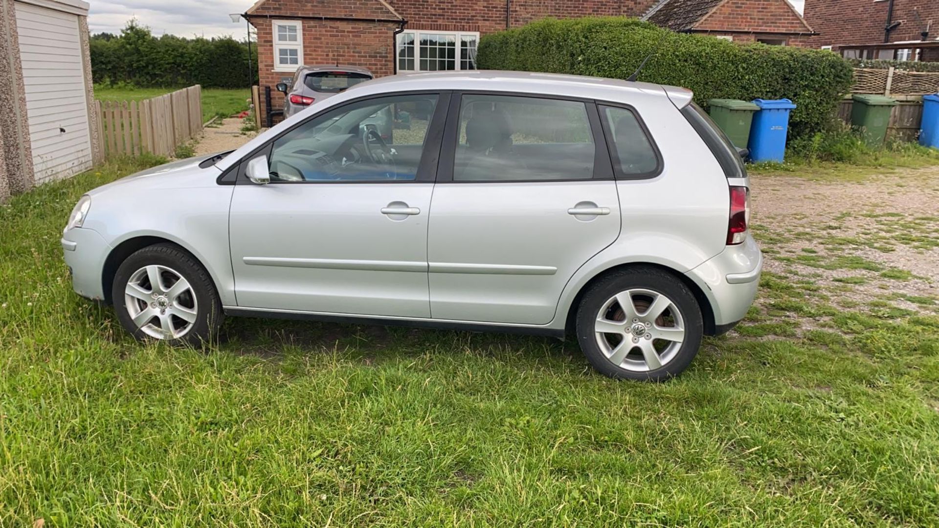 2008/08 REG VOLKSWAGEN POLO MATCH SILVER 1.2 PETROL 5 DOOR HATCHBACK, SHOWING 3 FORMER KEEPERS - Image 4 of 12