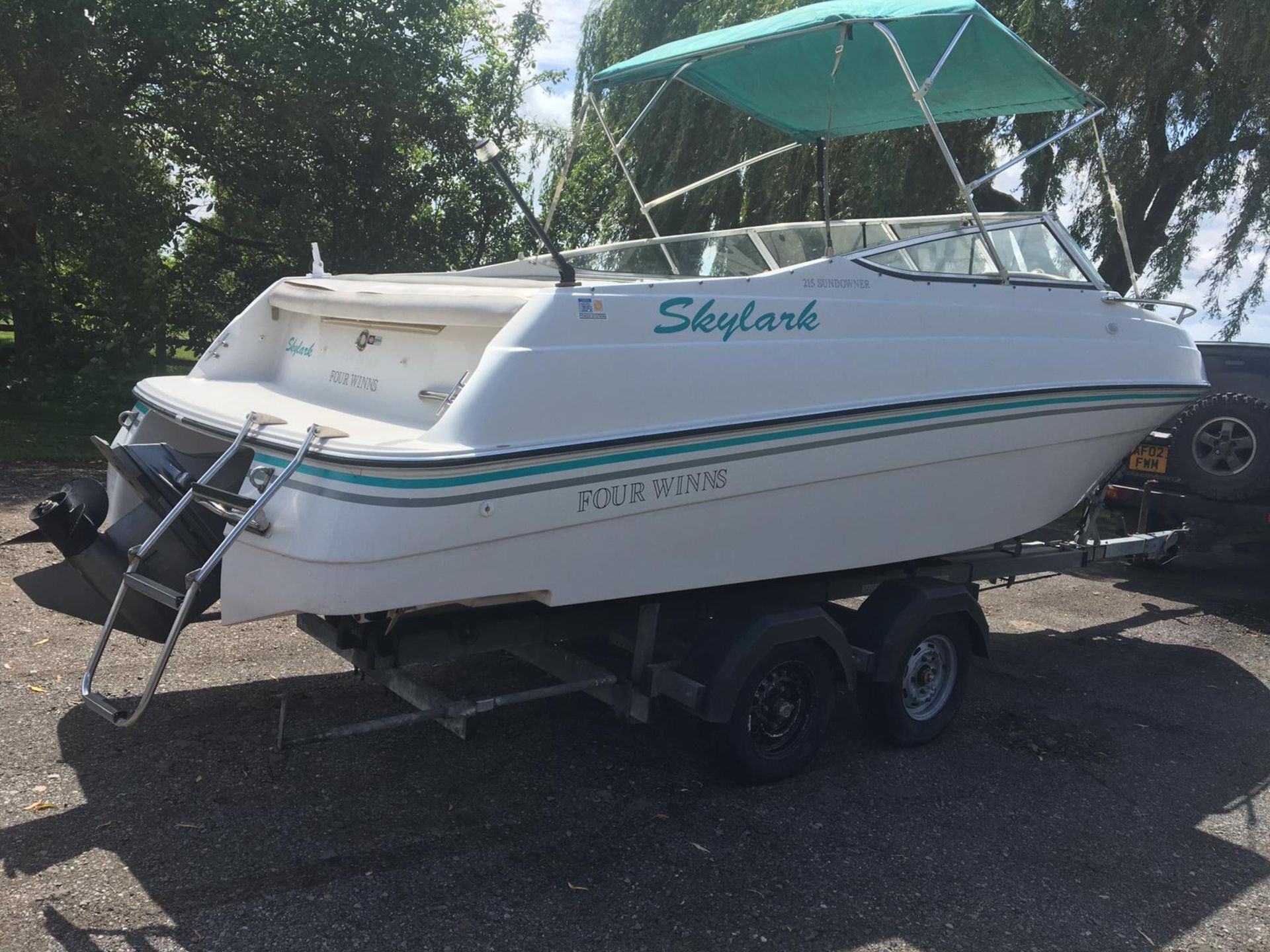 SKYLARK FOUR WINNS 215 SUNDOWNER BOAT 5.0 VOLVO PENTA SS STERNDRIVE, 460 HOURS, C/W TRAILER *NO VAT* - Image 6 of 12