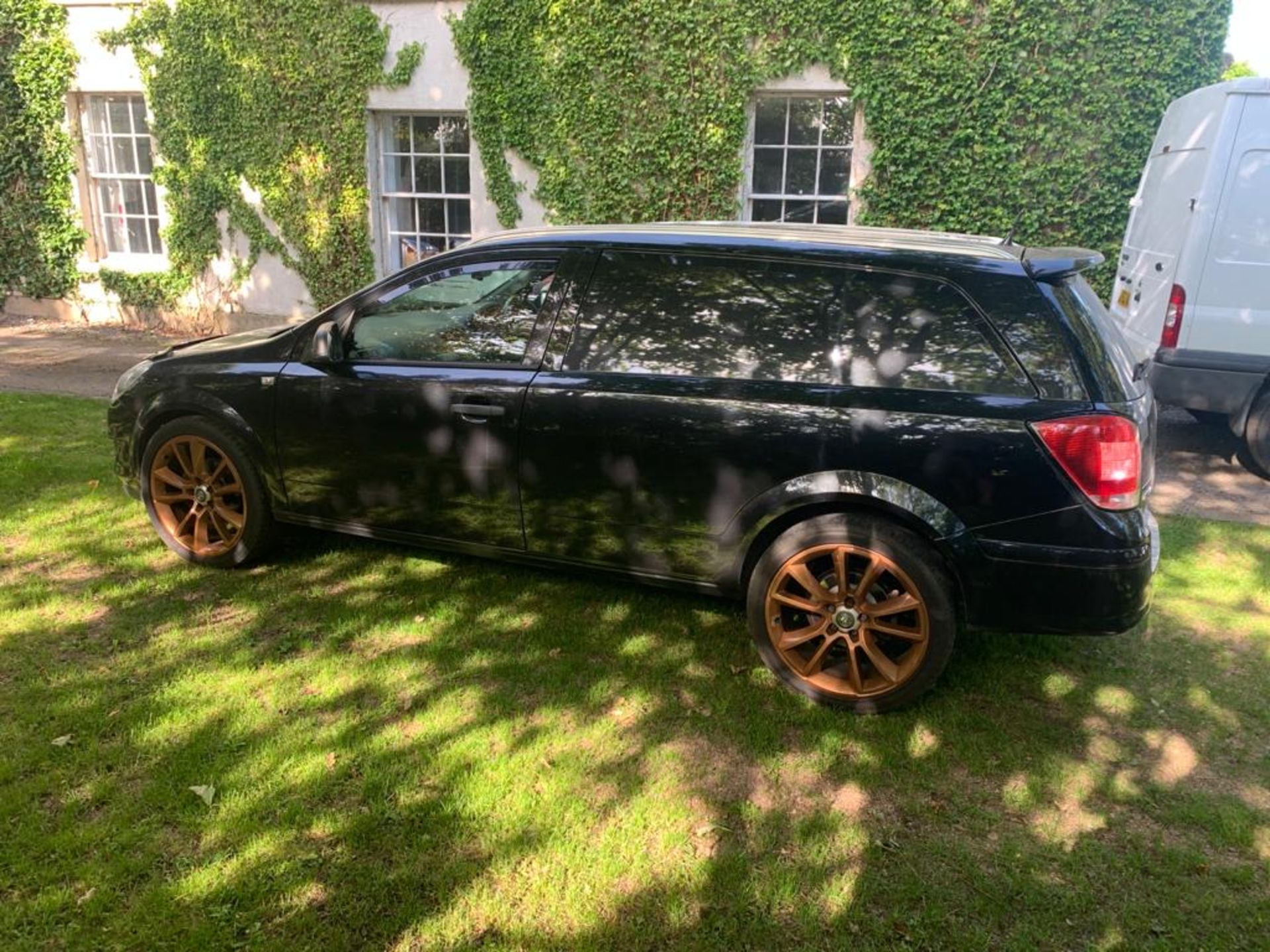 2011/61 REG VAUXHALL ASTRA CLUB ECOFLEX BLACK 1.7 DIESEL CAR / VAN, SHOWING 1 FORMER KEEPER *NO VAT* - Image 2 of 22