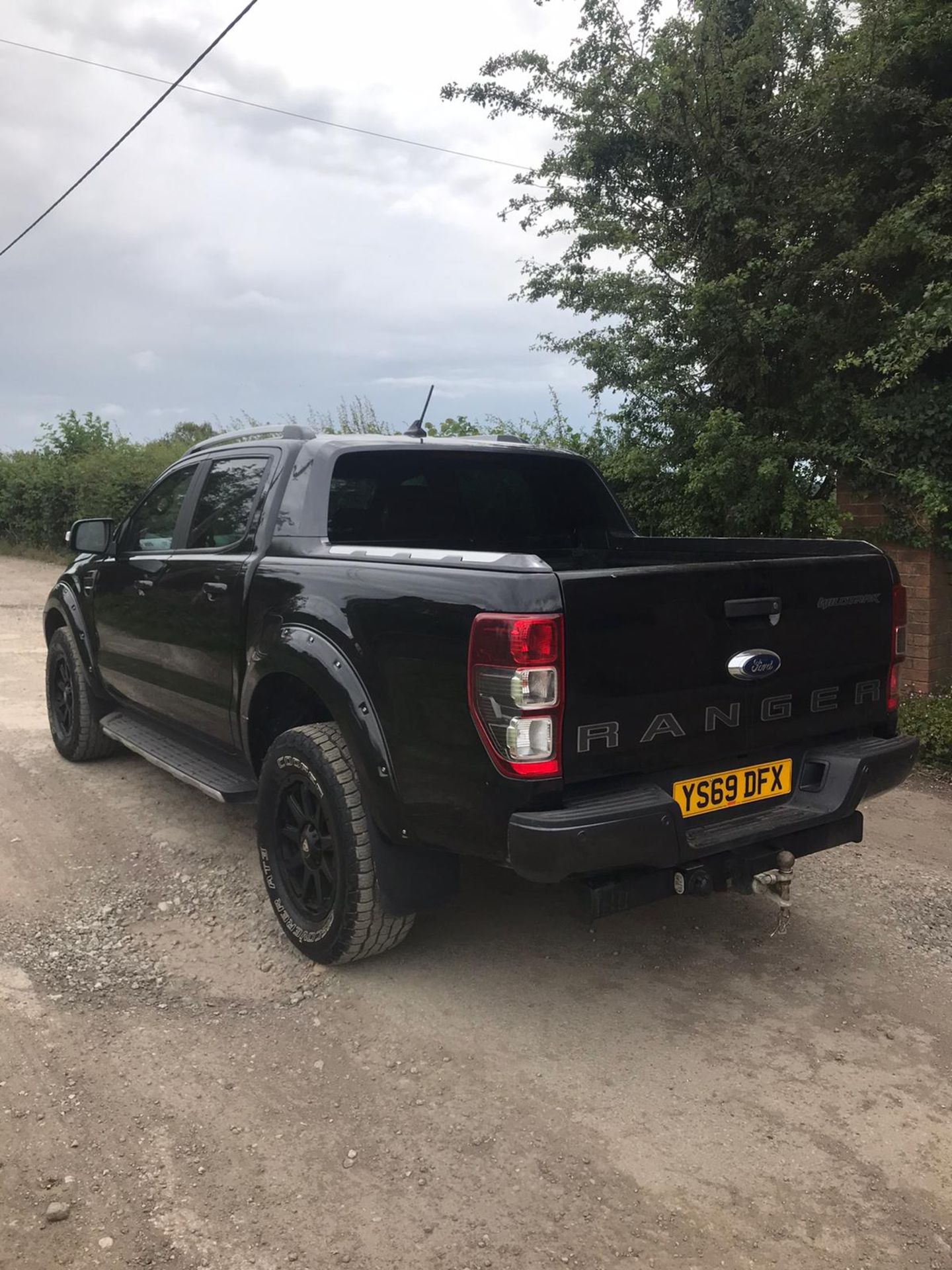 2019/69 REG FORD RANGER WILDTRAK ECOBLUE 4 2.0 DIESEL BLACK PICK-UP 210HP, SHOWING 0 FORMER KEEPERS - Image 3 of 9