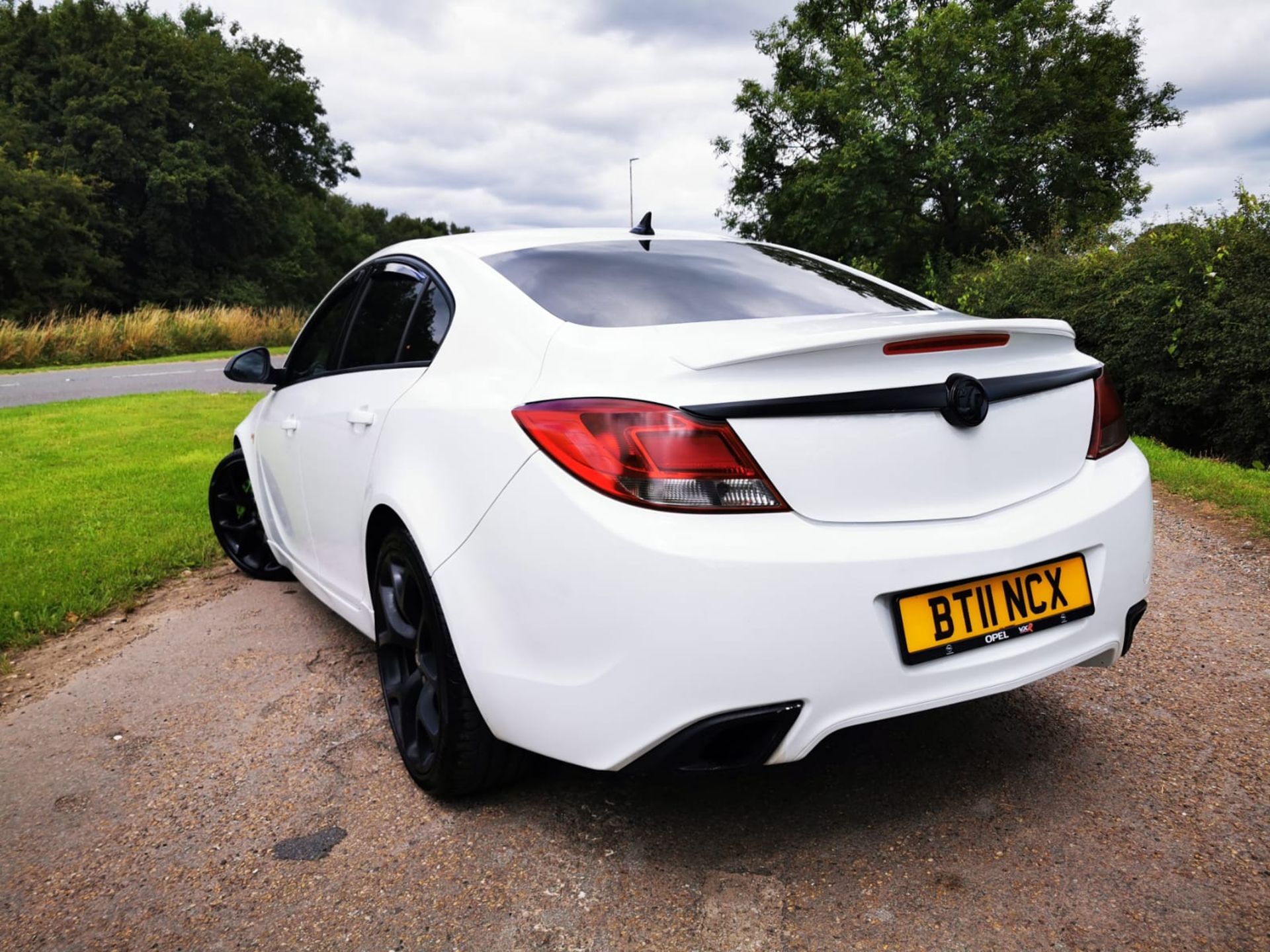 2011/11 REG VAUXHALL INSIGNIA VXR NAV TURBO 4X4 2.8 PETROL 4 DOOR SALOON, SHOWING 4 FORMER KEEPERS - Image 6 of 22