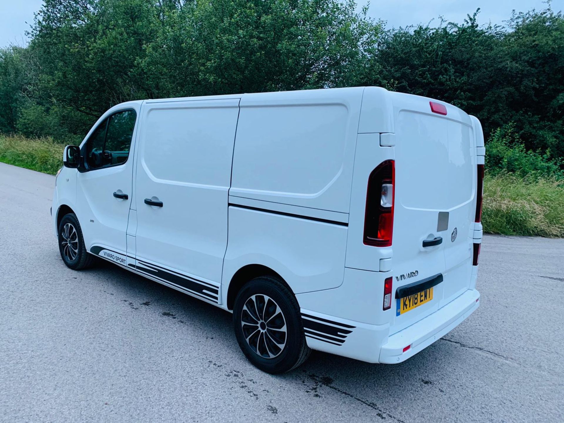 2018/18 REG VAUXHALL VIVARO L1H1 2700 SPORTIVE CDTI 1.6 PANEL VAN 120 BHP, SHOWING 0 FORMER KEEPERS - Image 5 of 21