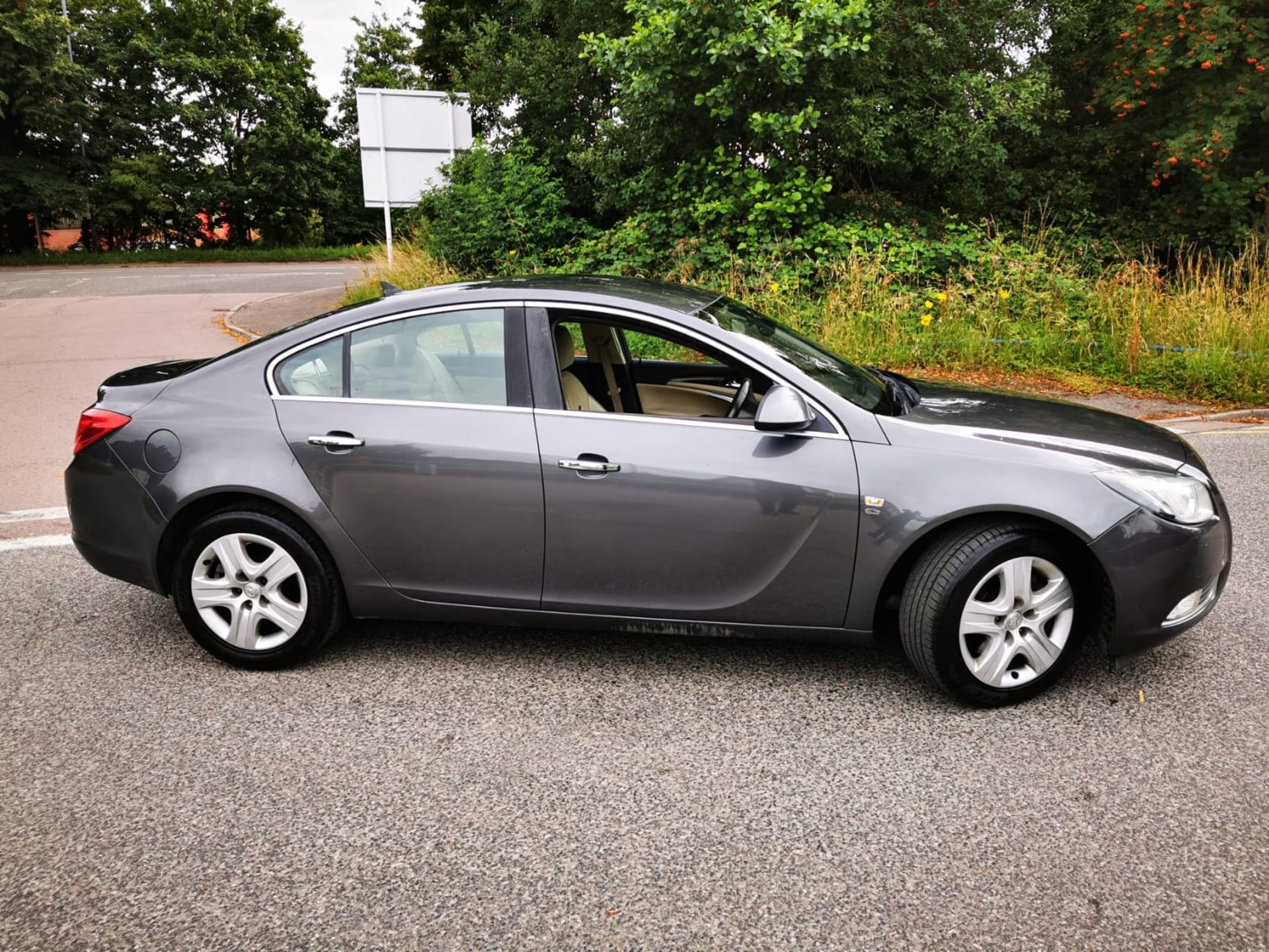 2009/09 REG VAUXHALL INSIGNIA ELITE NAV CDTI 2.0 DIESEL AUTO 4 DOOR SALOON, SHOWING 3 FORMER KEEPERS - Image 7 of 17