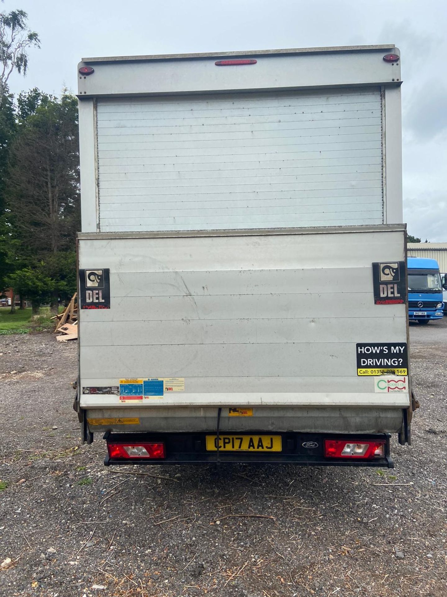 2017/17 REG FORD TRANSIT 350 FWD BOX LUTON VAN WHITE 2.0 DIESEL, SHOWING 0 FORMER KEEPERS *PLUS VAT* - Image 7 of 10