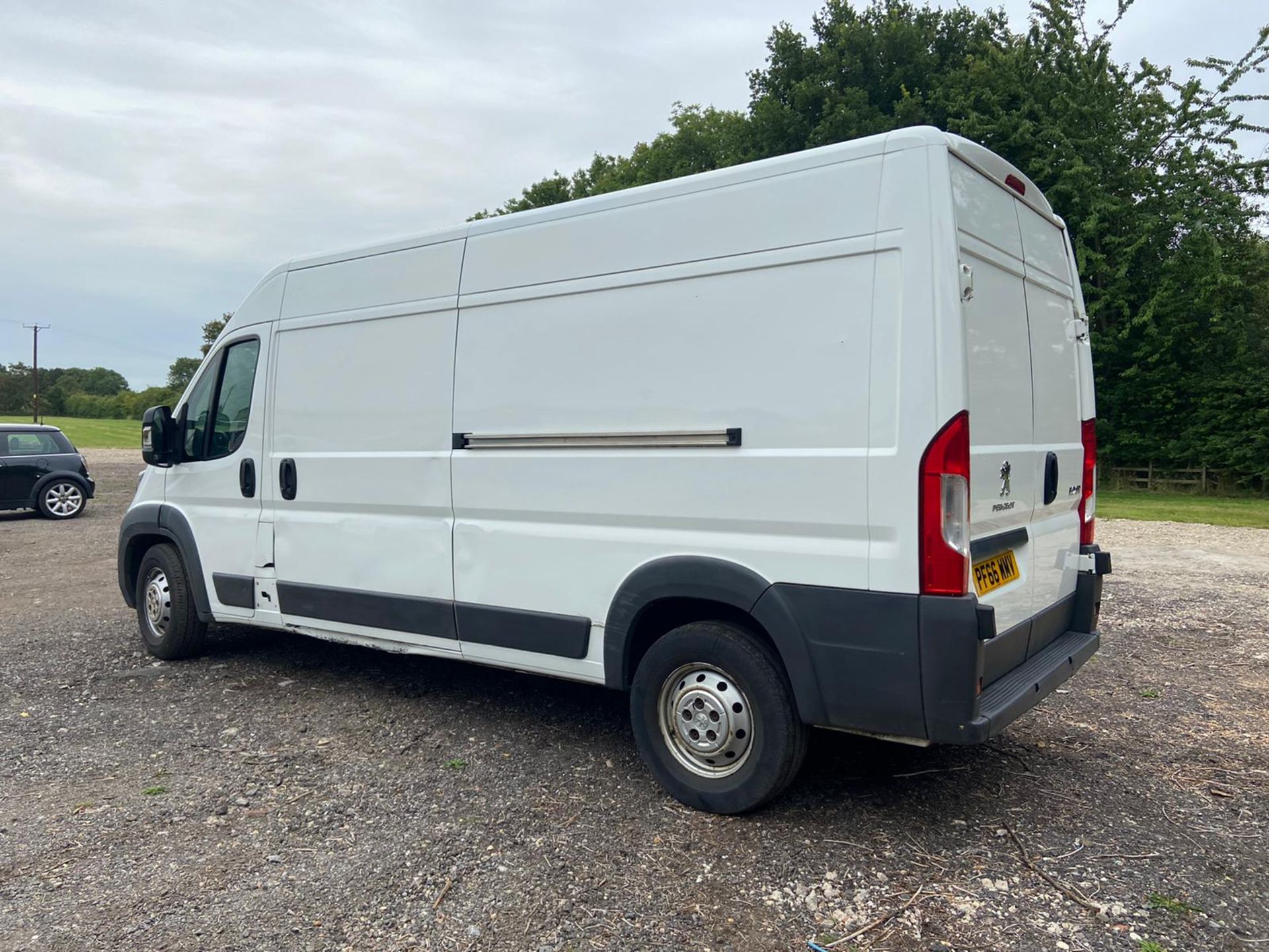 2016/66 REG PEUGEOT BOXER 435 L3H2 BLUE HDI EURO 6 2.0 DIESEL WHITE PANEL VAN, 0 FORMER KEEPERS - Image 4 of 8