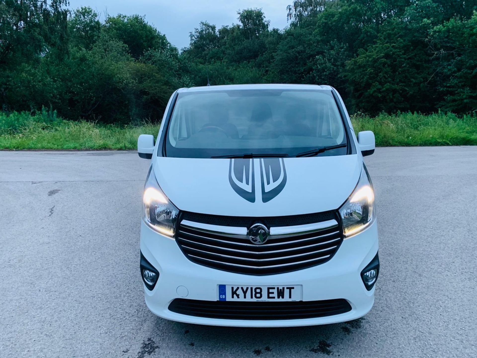 2018/18 REG VAUXHALL VIVARO L1H1 2700 SPORTIVE CDTI 1.6 PANEL VAN 120 BHP, SHOWING 0 FORMER KEEPERS - Image 2 of 21