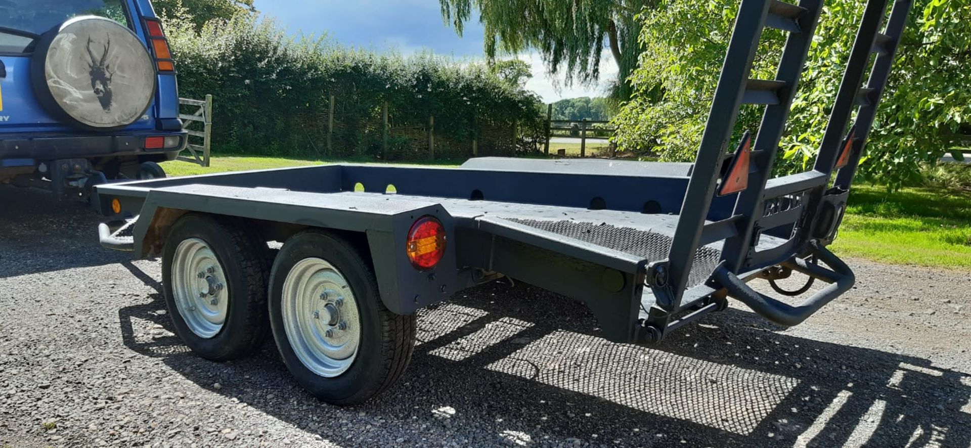 BRADLEY TWIN AXLE TOW-ABLE PLANT TRAILER WITH RAMP, MODEL S2600PT, YEAR 2010, 2600 KG GROSS *NO VAT* - Image 3 of 12