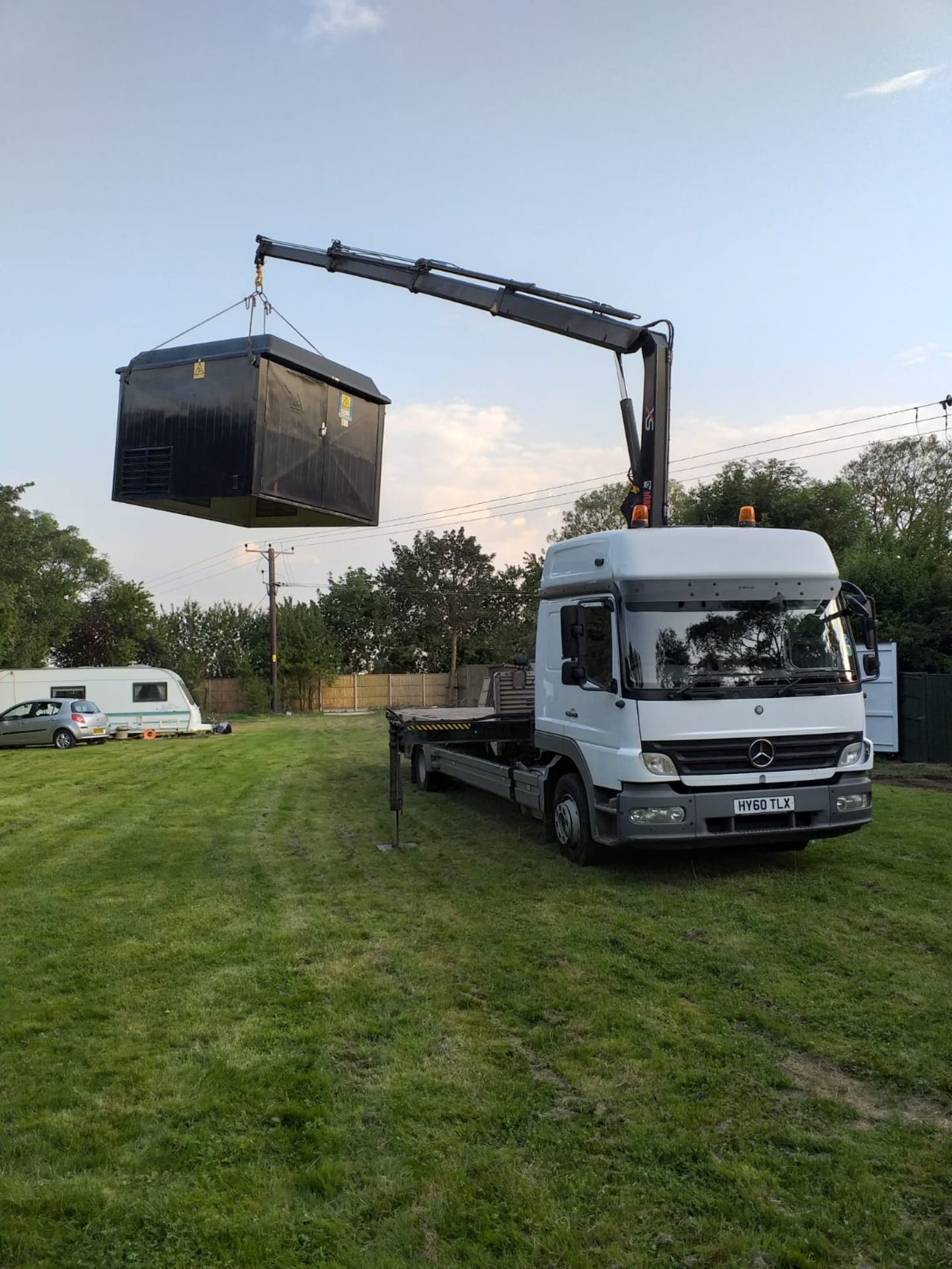 2010 MERCEDES ATEGO 1329L DIESEL FLAT-BED CRANE LORRY SLEEPER CAB, *NO VAT - Image 5 of 11