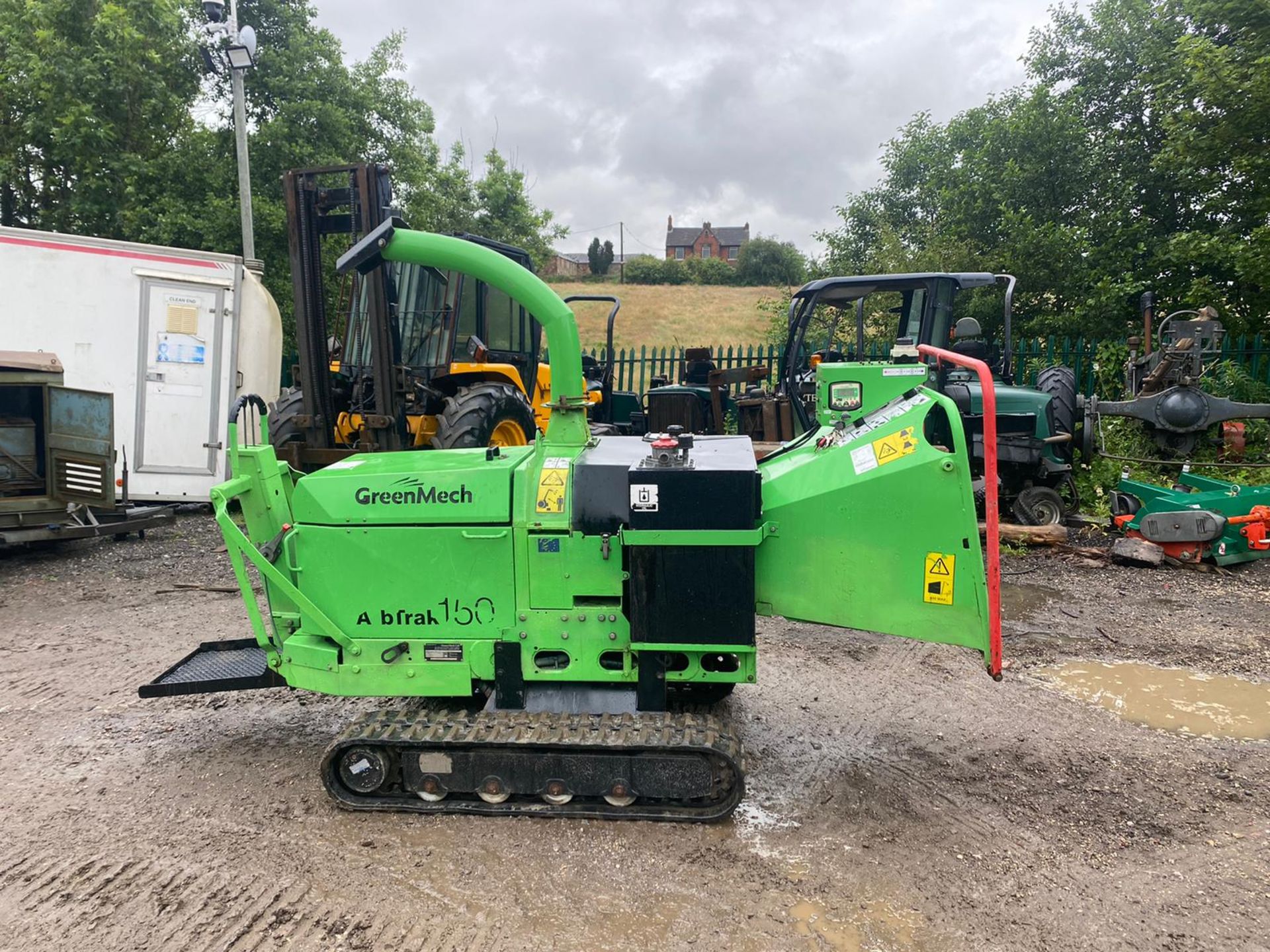 GREENMECH 50 ARBTRAK WOOD CHIPPER, RUNS, WORKS AND CHIPS, YEAR 2014, HOURS 1147 *PLUS VAT* - Image 3 of 6