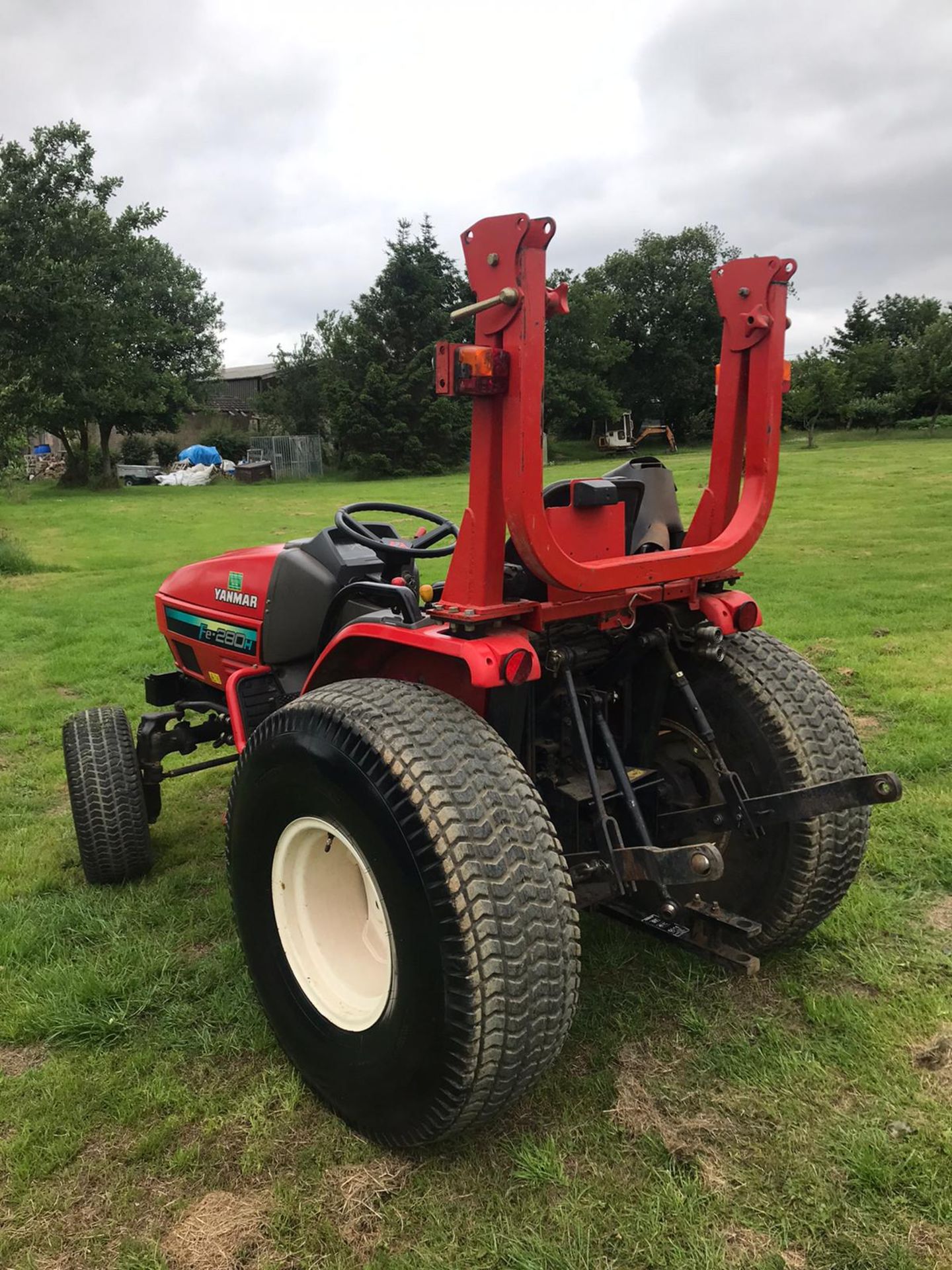YANMAR FE280H COMPACT TRACTOR, RUNS AND DRIVES, 28HP, SHOWING 715 HOURS *PLUS VAT* - Image 3 of 5