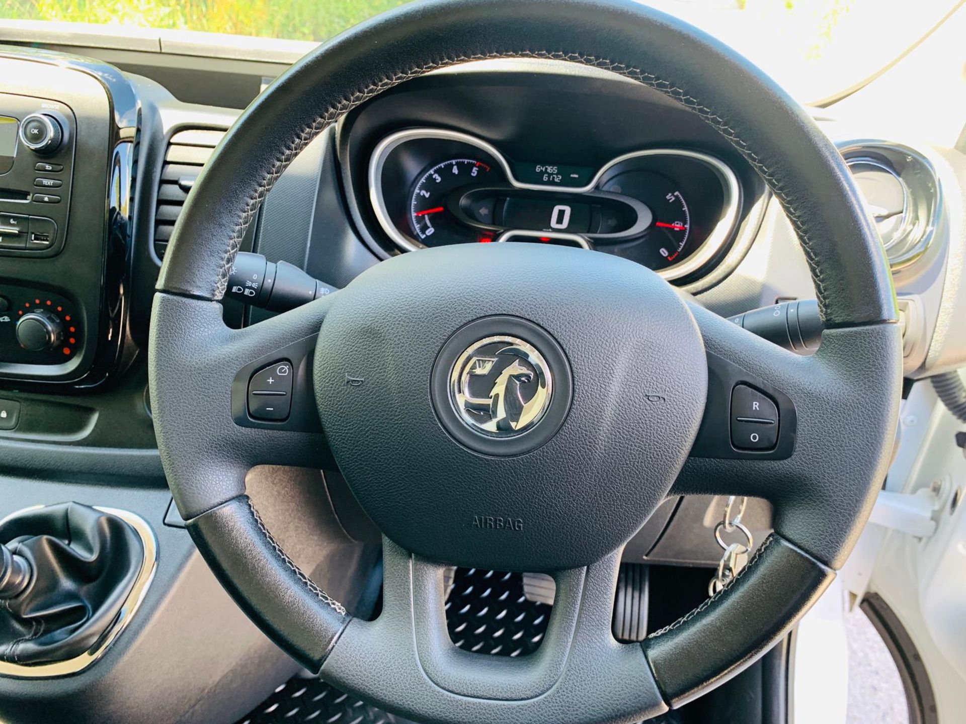 2018/18 REG VAUXHALL VIVARO L1H1 2700 SPORTIVE CDTI 1.6 PANEL VAN 120 BHP, SHOWING 0 FORMER KEEPERS - Image 21 of 23