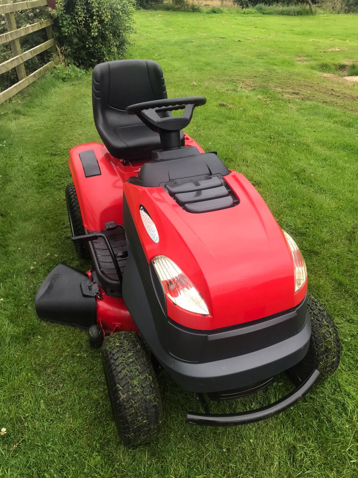 CASTLE GARDEN SDX 98 HYDRO RIDE ON MULCHER MOWER, RUNS, DRIVES AND CUTS, GREAT CONDITION *NO VAT*