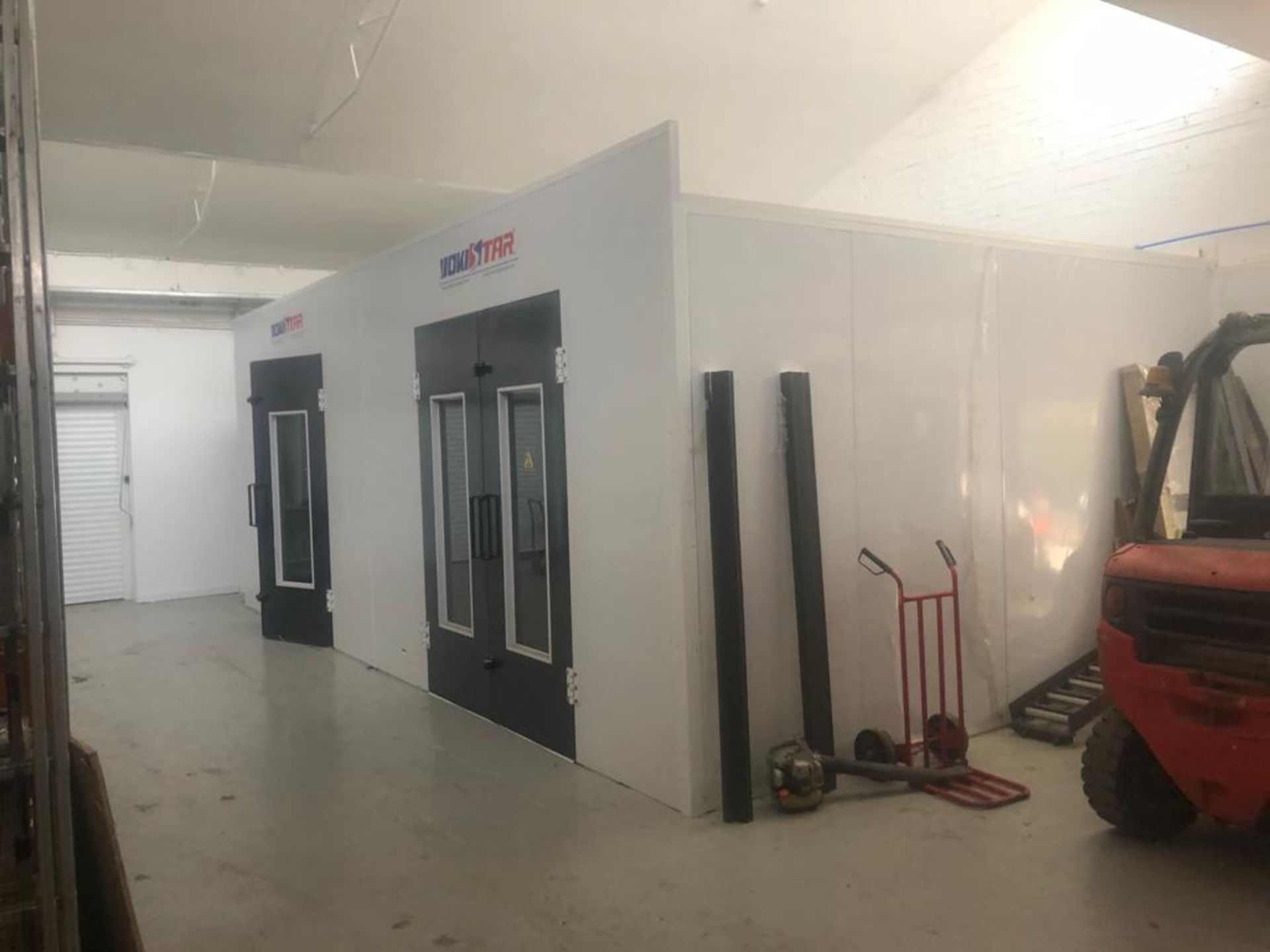 THIS IS A BRAND NEW SPRAY BOOTH WITH A DRYING ROOM USING INFARED HEATING *PLUS VAT* - Image 4 of 19