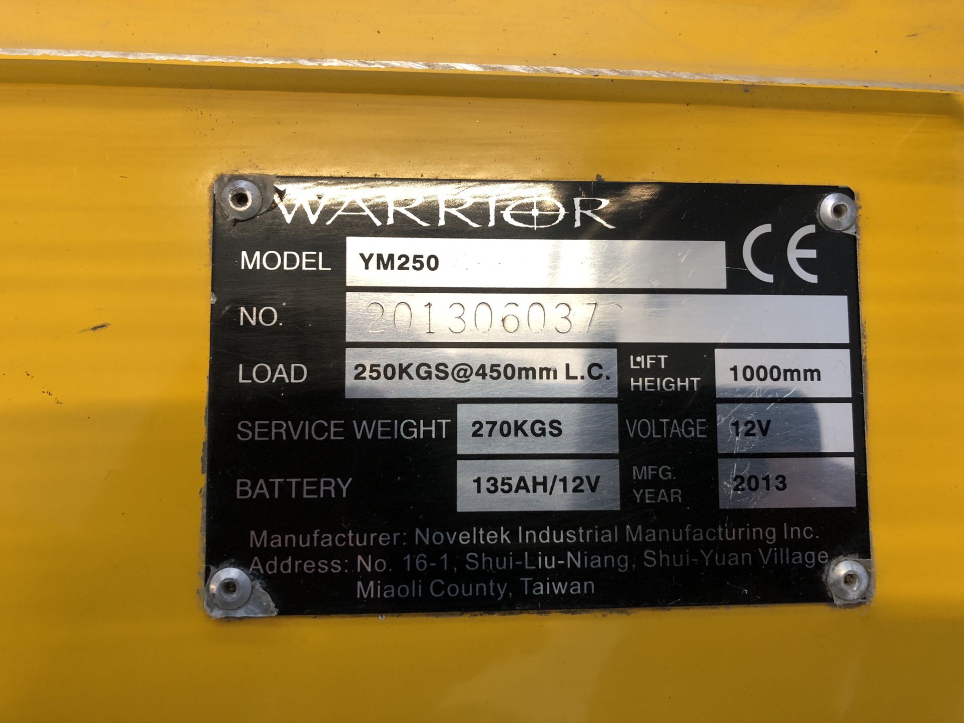 THIS FORKLIFT HAS A CAPACITY OF 250KG & WILL LIFT TO A HEIGHT OF 1M, FULL WORKING ORDER *PLUS VAT* - Image 5 of 5