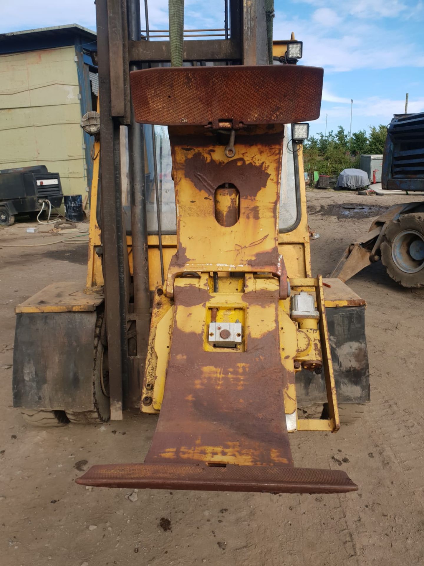 CASCADE FORKLIFT BALE ROTATING GRAB WITH SLEW RING *NO VAT* - Image 2 of 5