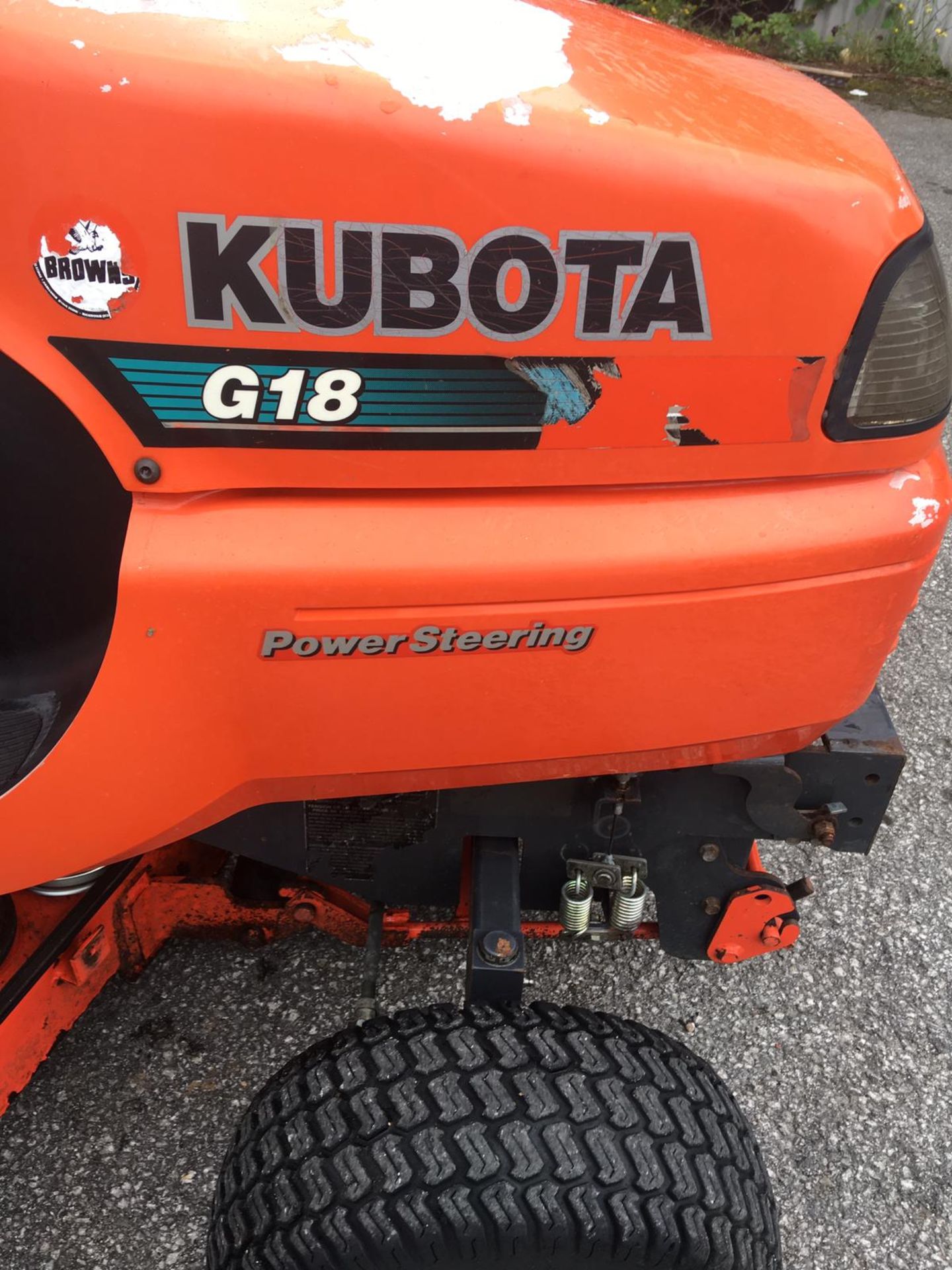 KUBOTA G18 POWER STEERING GLIDE CUT ORANGE RIDE ON LAWN MOWER, C/W REAR GRASS COLLECTOR *NO VAT* - Image 9 of 20