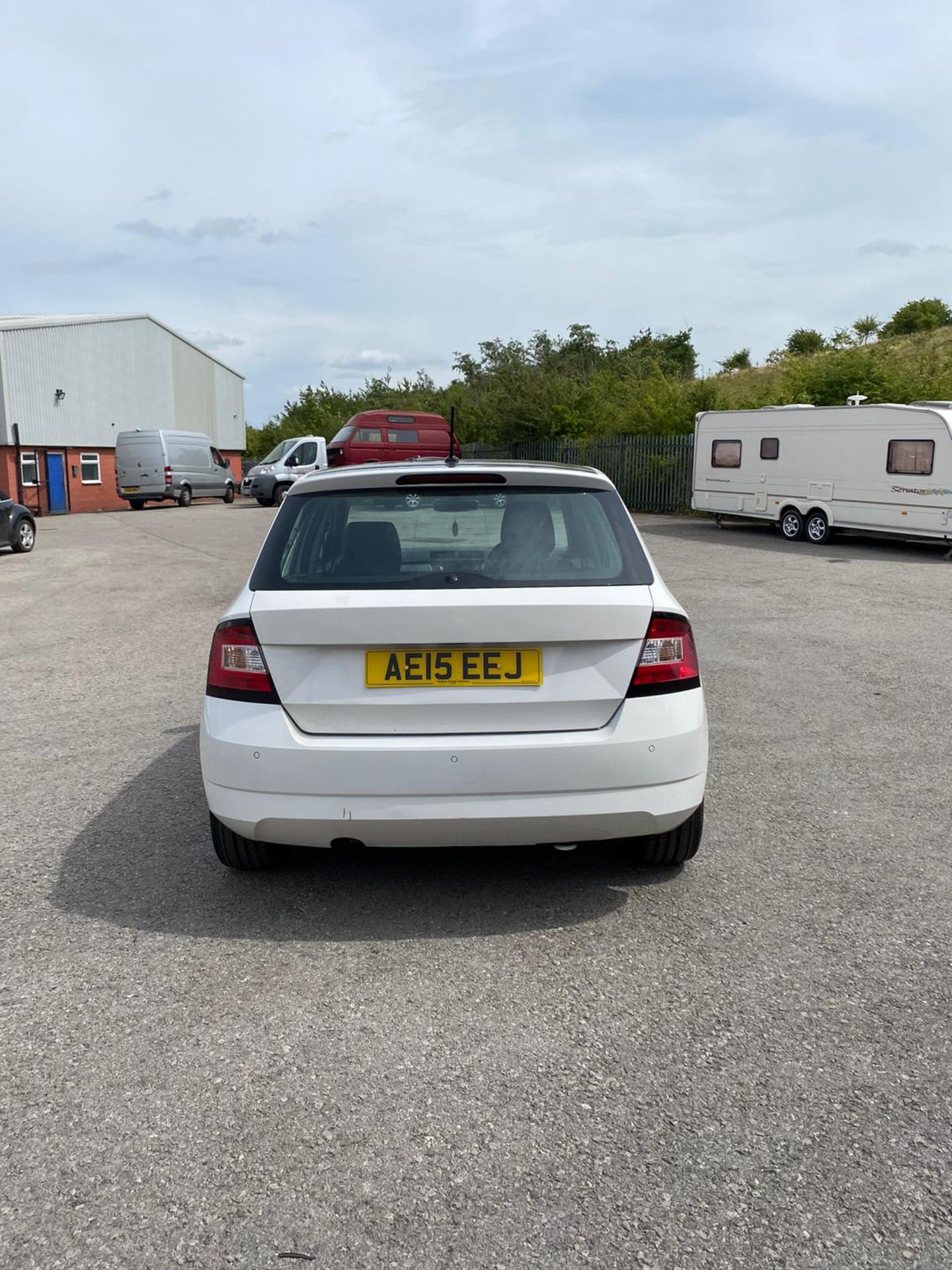 2015/15 REG SKODA FABIA SE L TDI 1.4 DIESEL WHITE 5 DOOR HATCHBACK, SHOWING 1 FORMER KEEPER *NO VAT* - Image 6 of 20