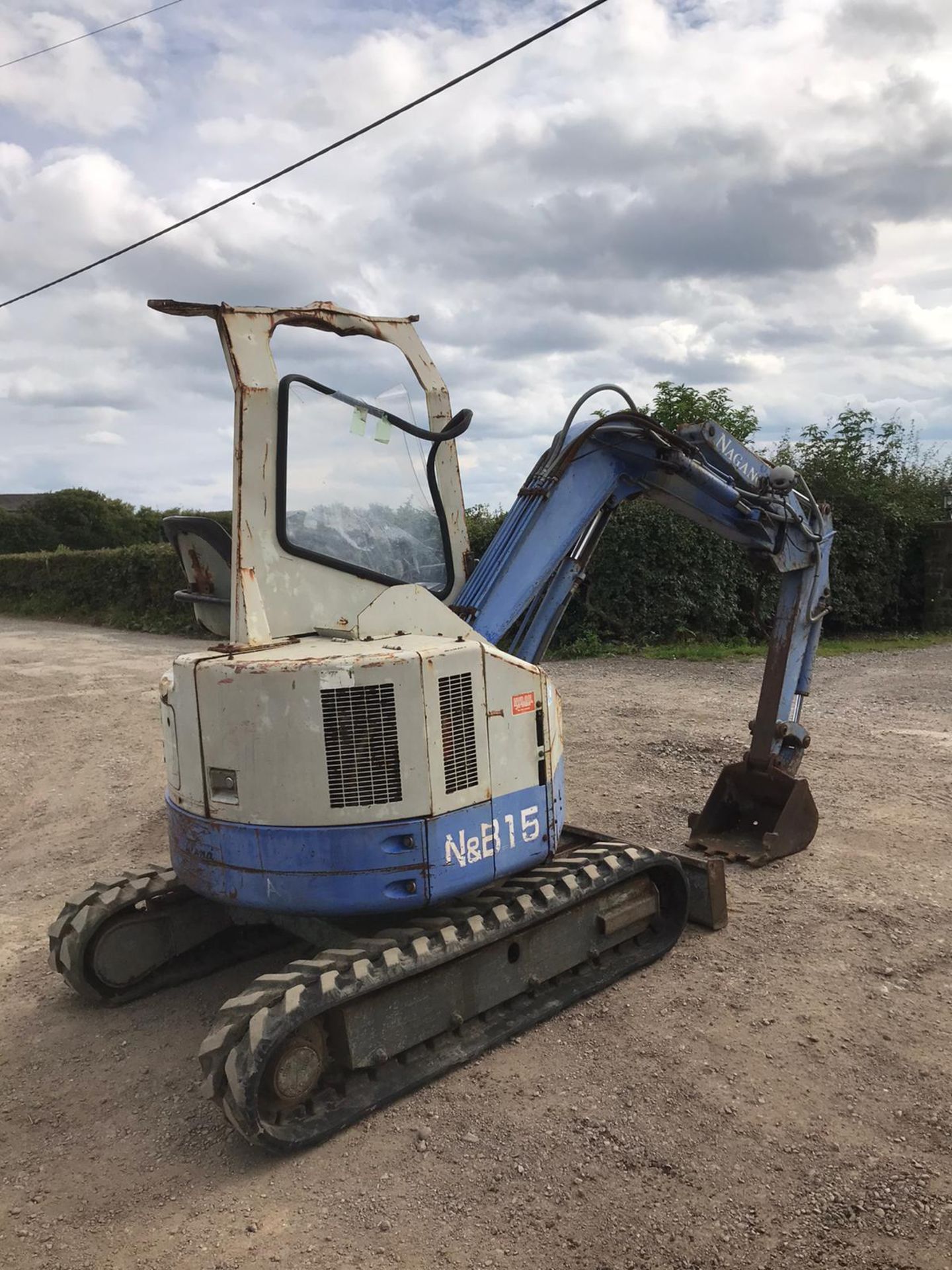 HANNEX N&B 15 RUBBER TRACKED CRAWLER EXCAVATOR, RUNS, DRIVES & DIGS, TRACKS ARE LIKE NEW *PLUS VAT* - Image 5 of 8