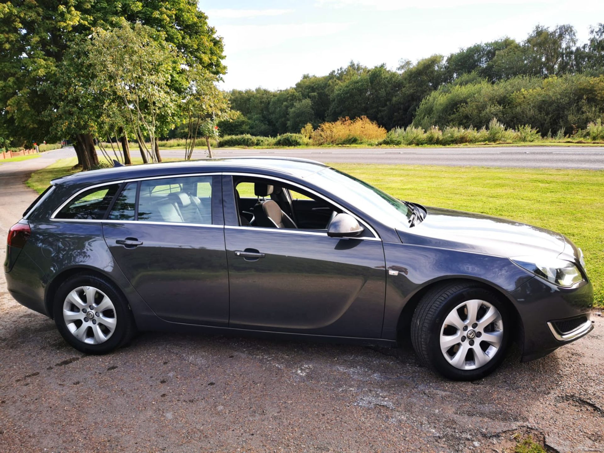 2015/64 REG VAUXHALL INSIGNIA TECHLINE CDTI ECO S 2.0 DIESEL GREY ESTATE, SHOWING 1 FORMER KEEPER - Image 7 of 25