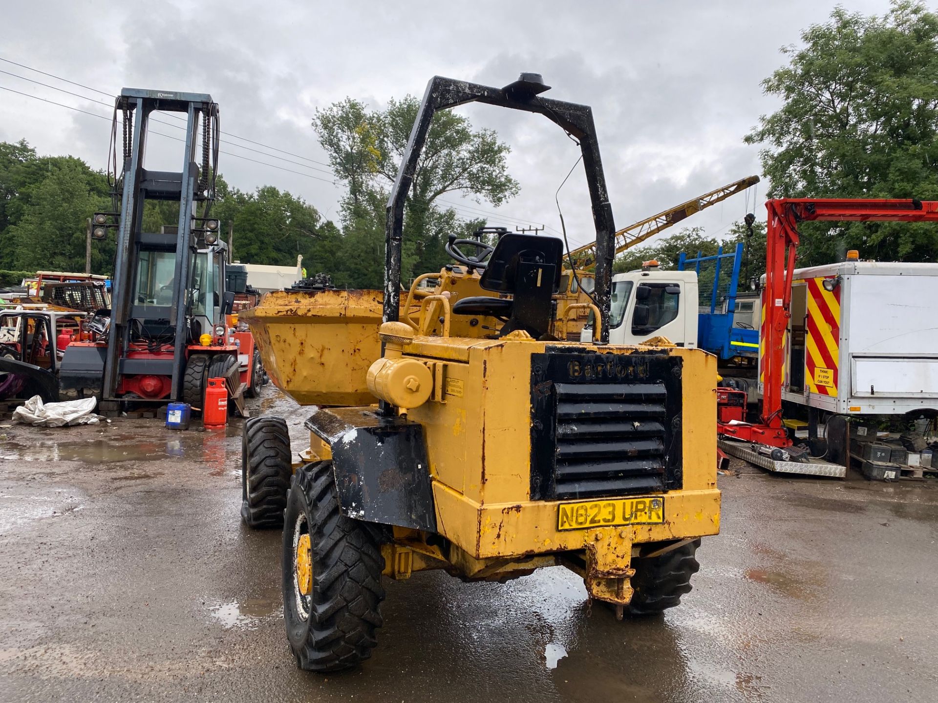 1996 ROAD REGISTERED BARFORD SX5000 SWIVEL SKIP DUMPER, GOOD WORKING ORDER *PLUS VAT* - Image 2 of 4