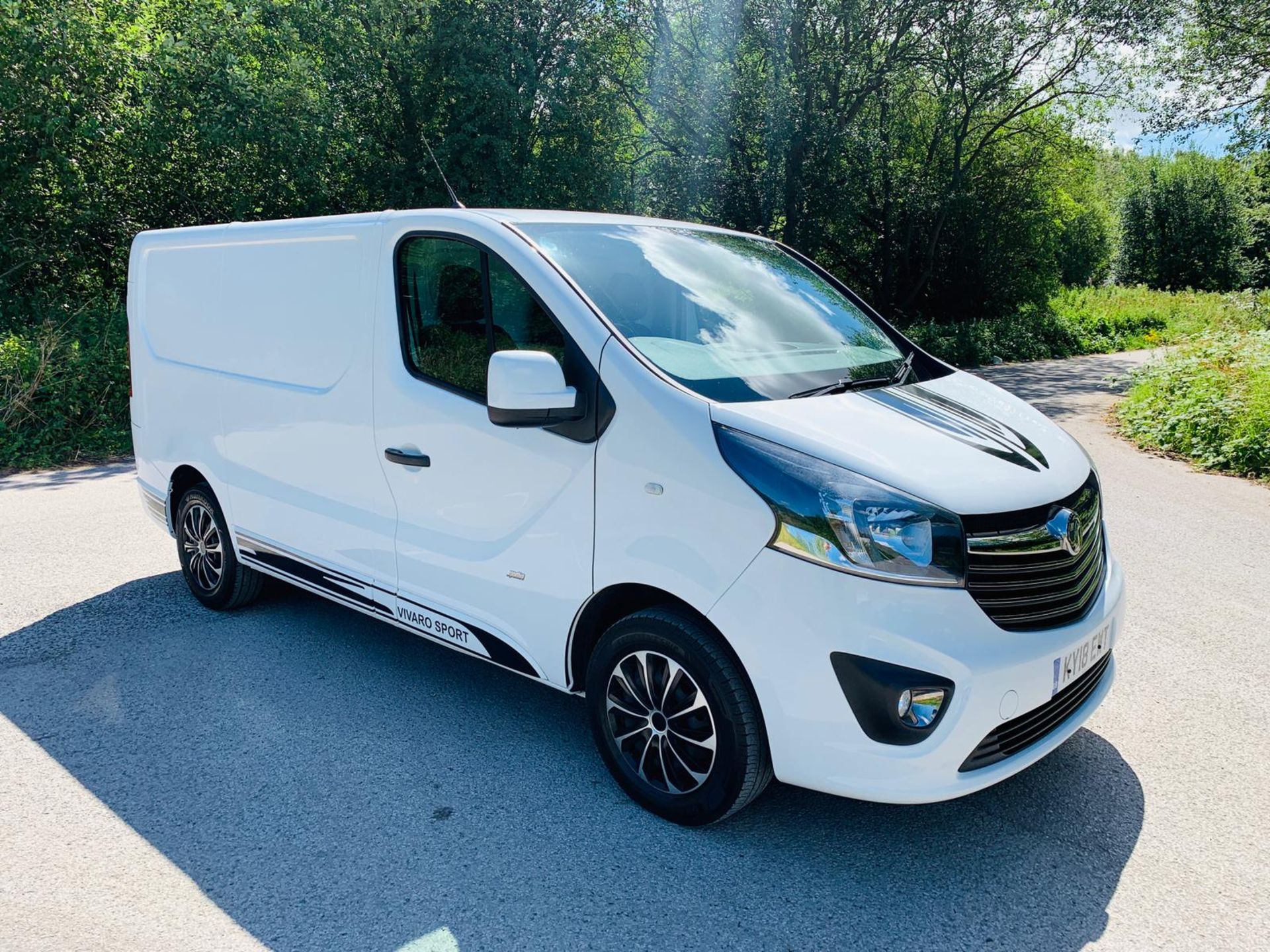 2018/18 REG VAUXHALL VIVARO L1H1 2700 SPORTIVE CDTI 1.6 PANEL VAN 120 BHP, SHOWING 0 FORMER KEEPERS